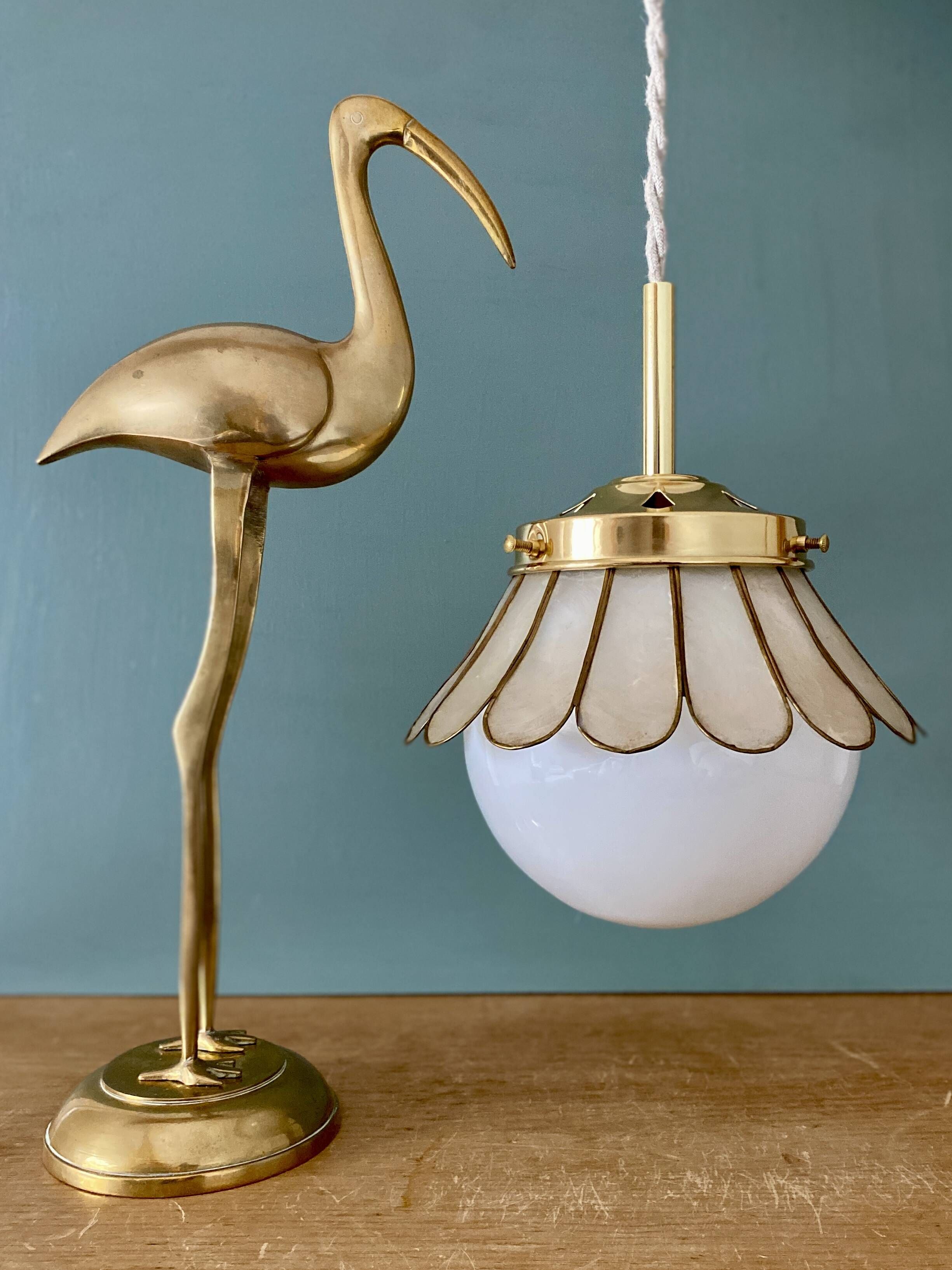 Globe pendant light and vintage lampshade in opaline and mother-of-pearl