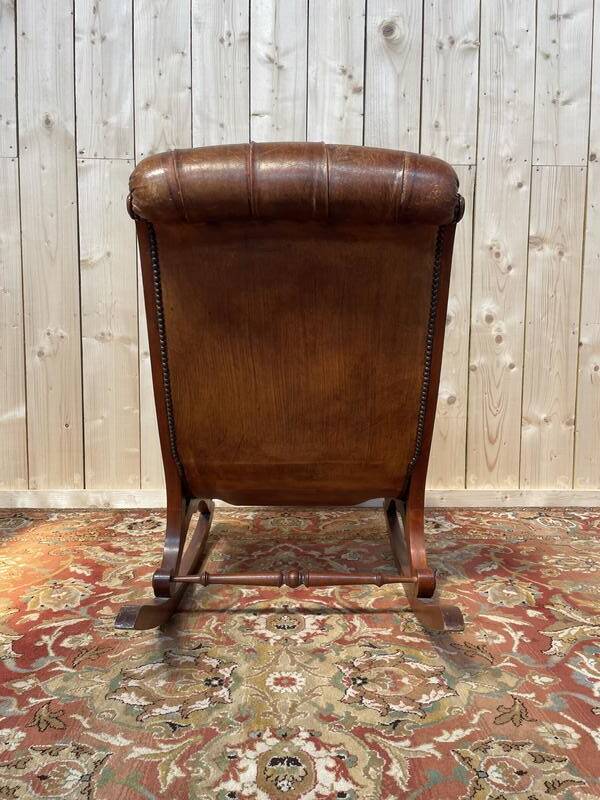 Rocking-chair Chesterfileld en cuir
