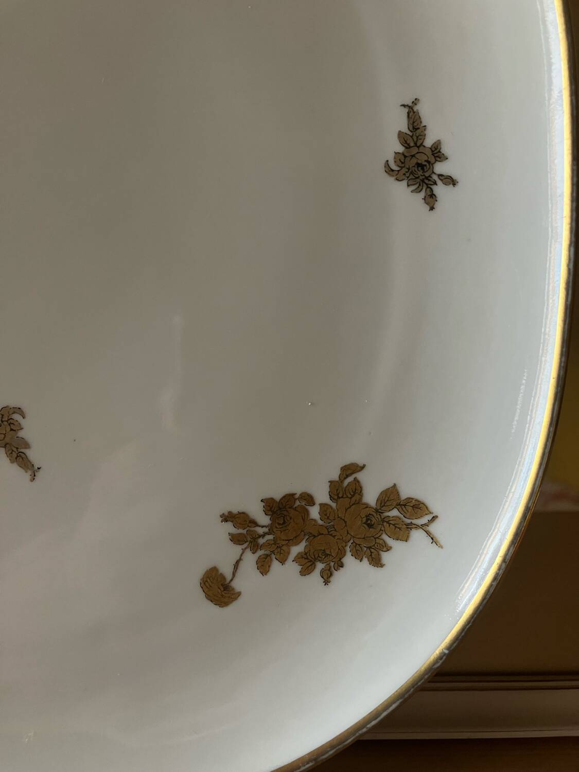 Plat Langenthal Suisse roses gold