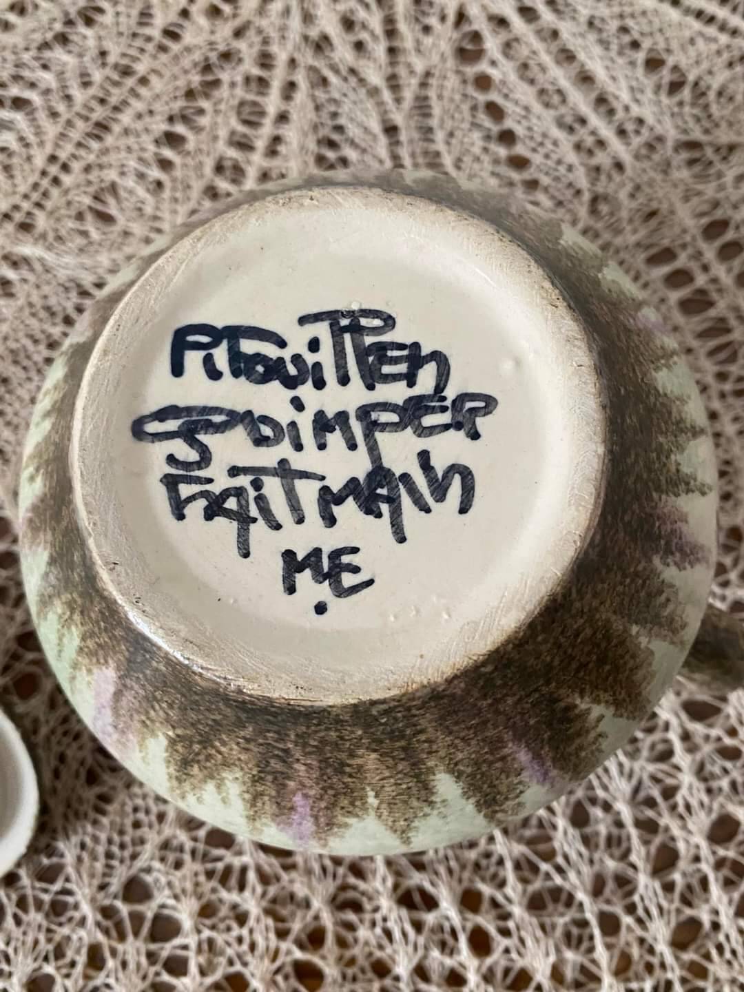 Ceramic sugar bowl signed Paul Fouillen (Ceramicist from Quimper)