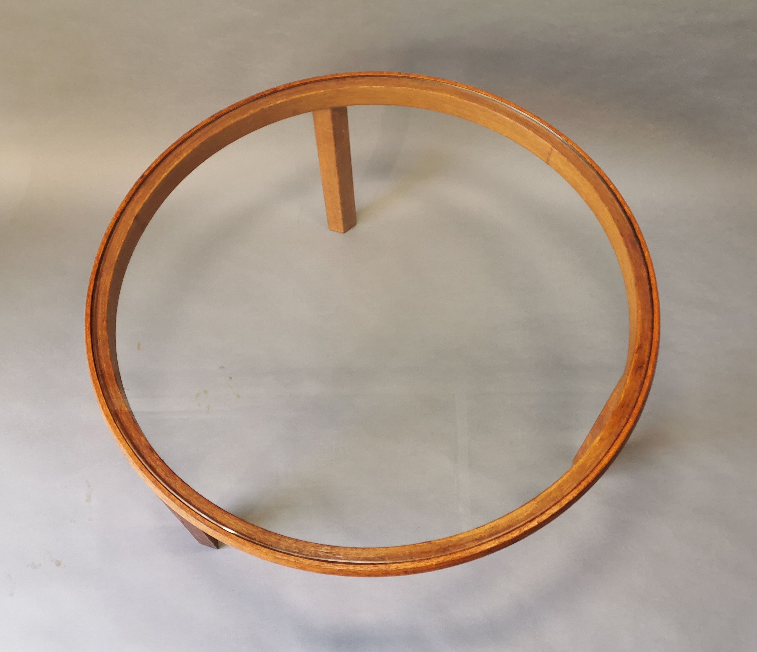 Round bass table in oak and glass, 50s