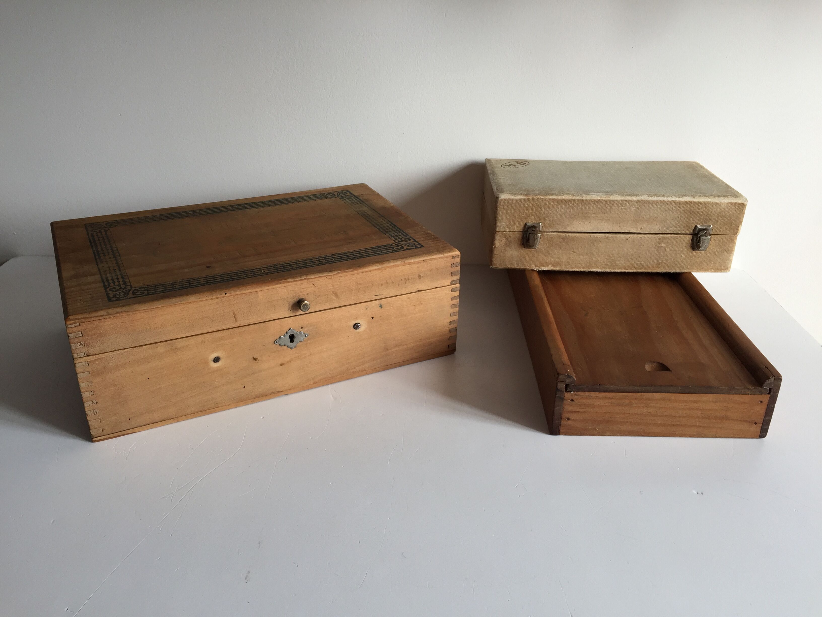 Ensemble de 3 boites en bois toilette de pension vintage