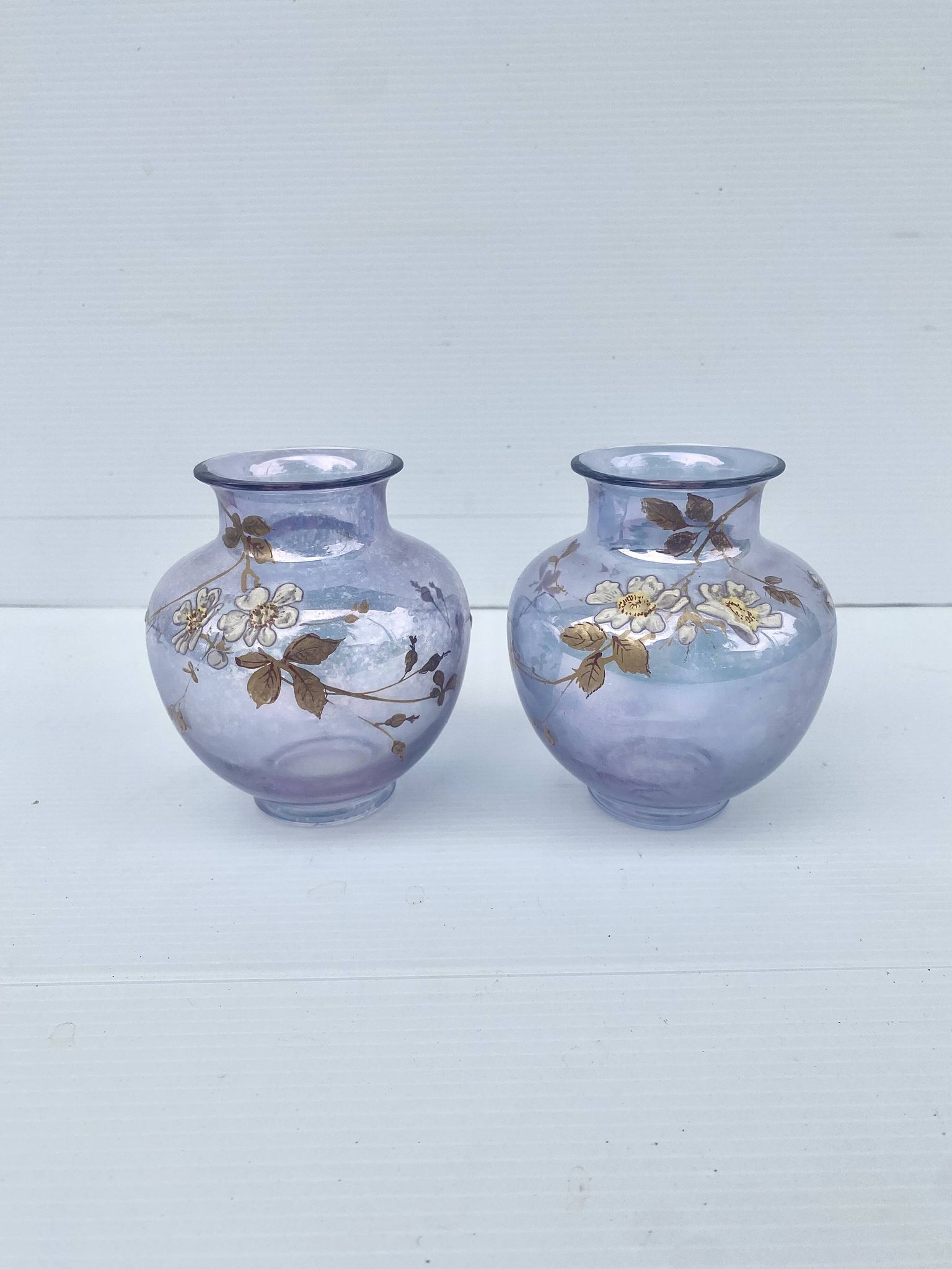 Paire de petits vases art nouveau decor floral émaillé
