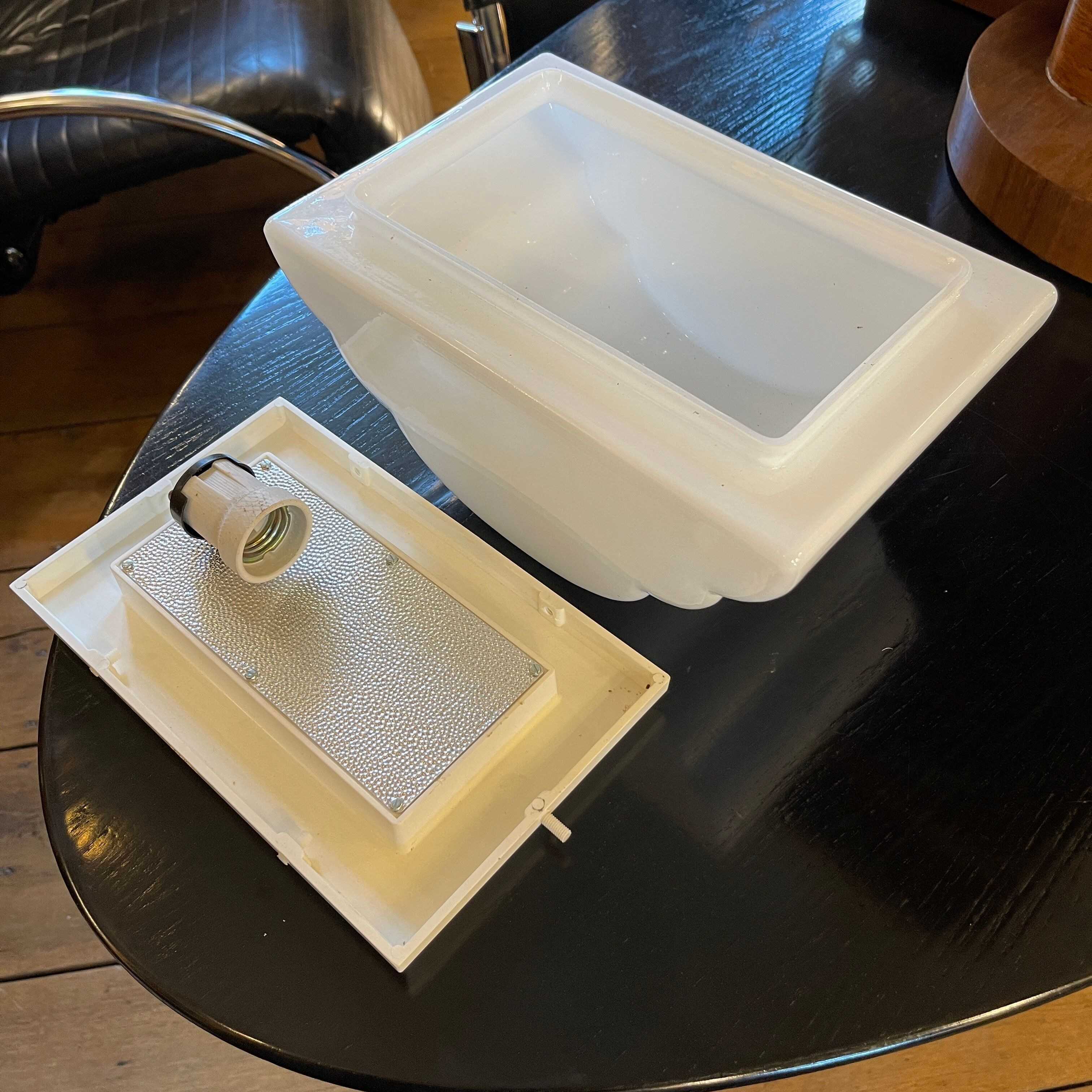 Leucos ceiling lamp "cloud" in opaline glass, ca 1980s