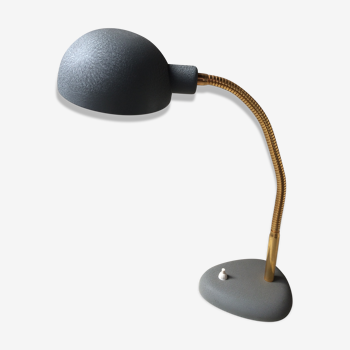 Desk lamp