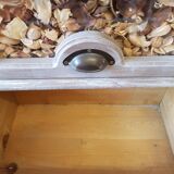 Grain-style storage furniture