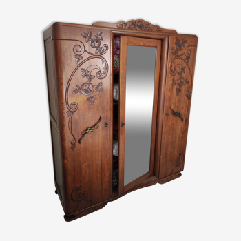 Armoire vintage