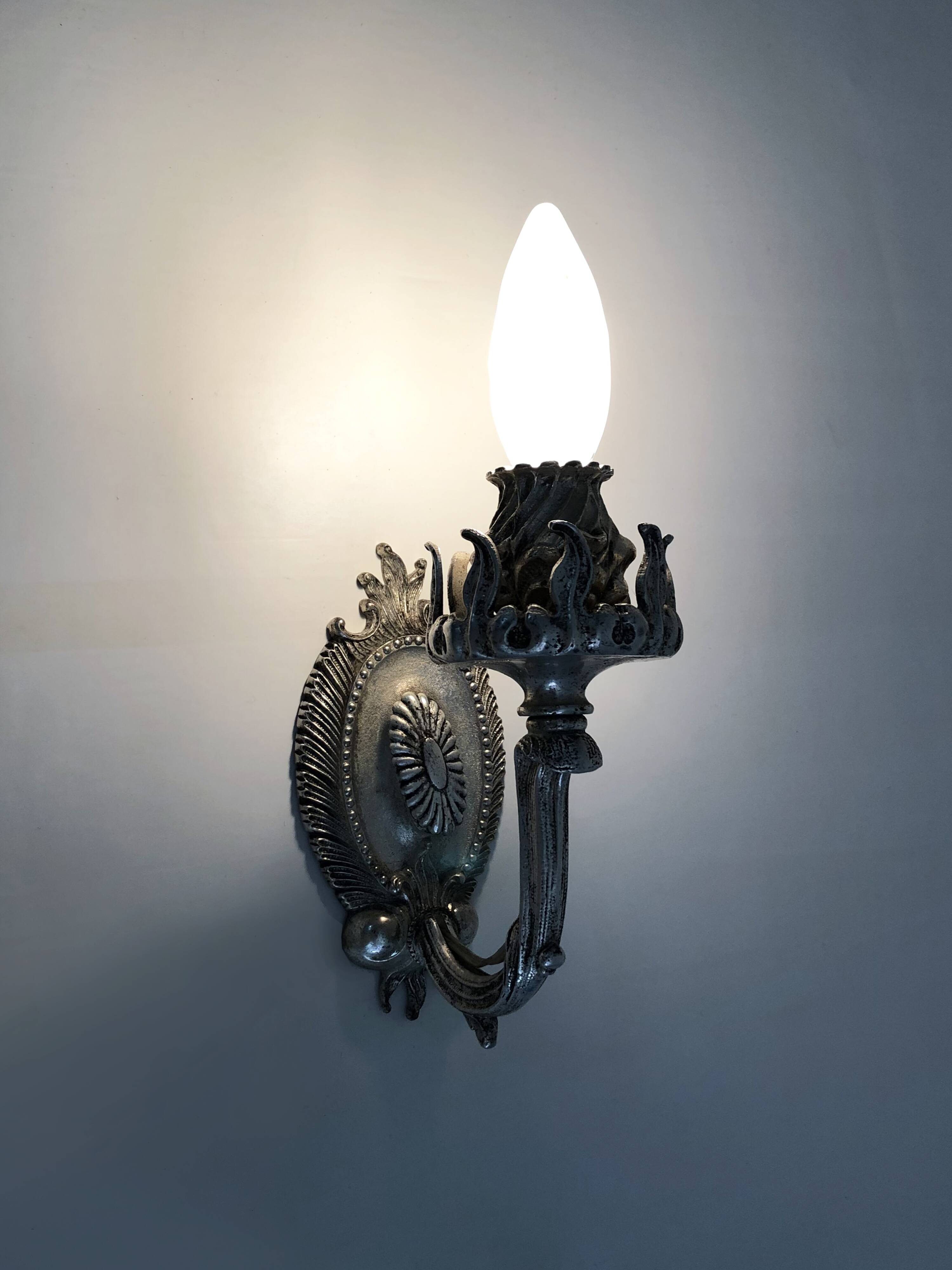 Pair of Art Deco wall lights from the 1940s designed by Bruno Chiarini