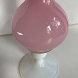 Vase en opaline rose