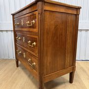 Small chest of drawers in Louis XVI style