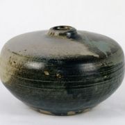 Basil vase in sandstone 1980