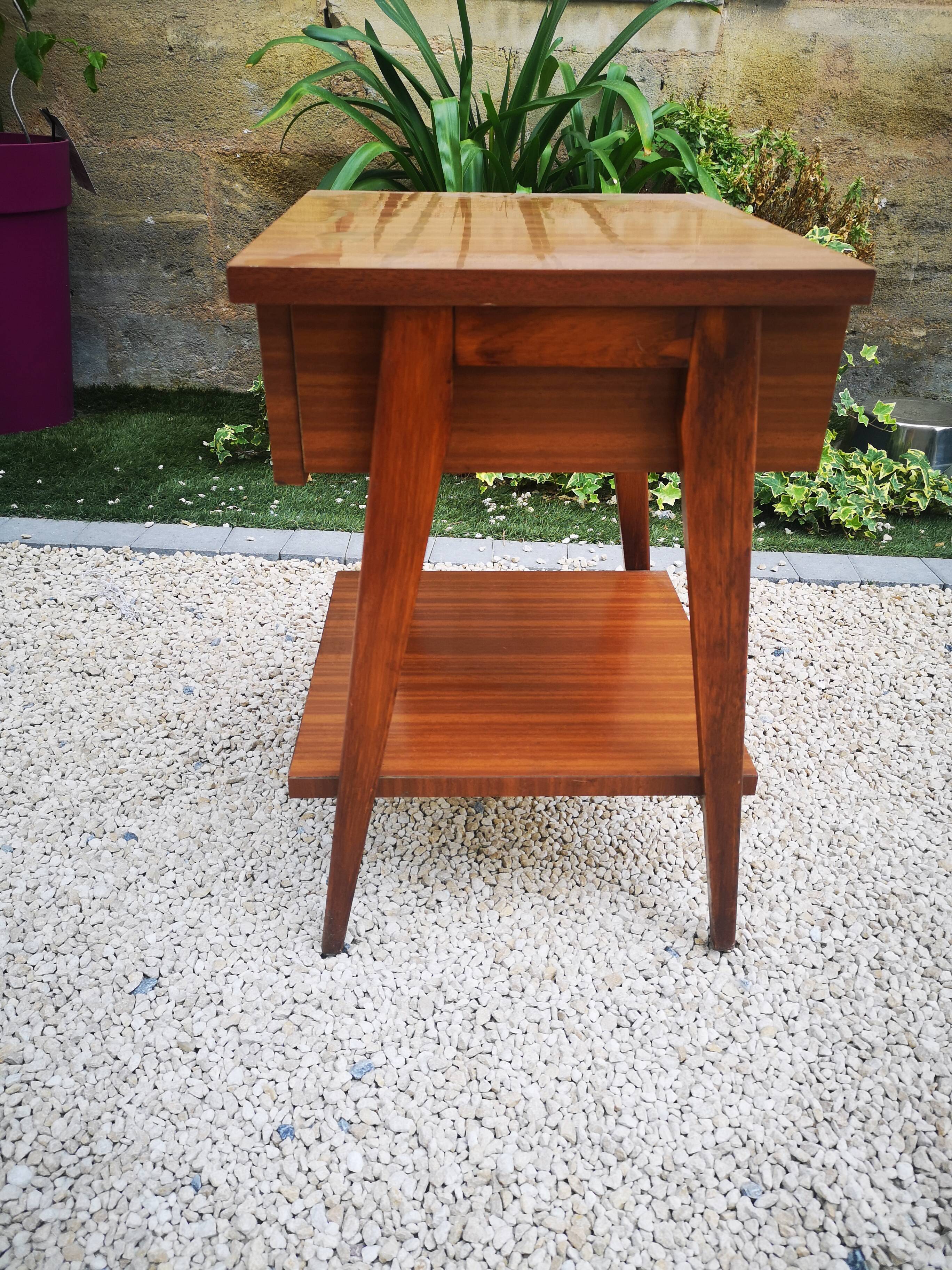 Bedside 70 feet compass