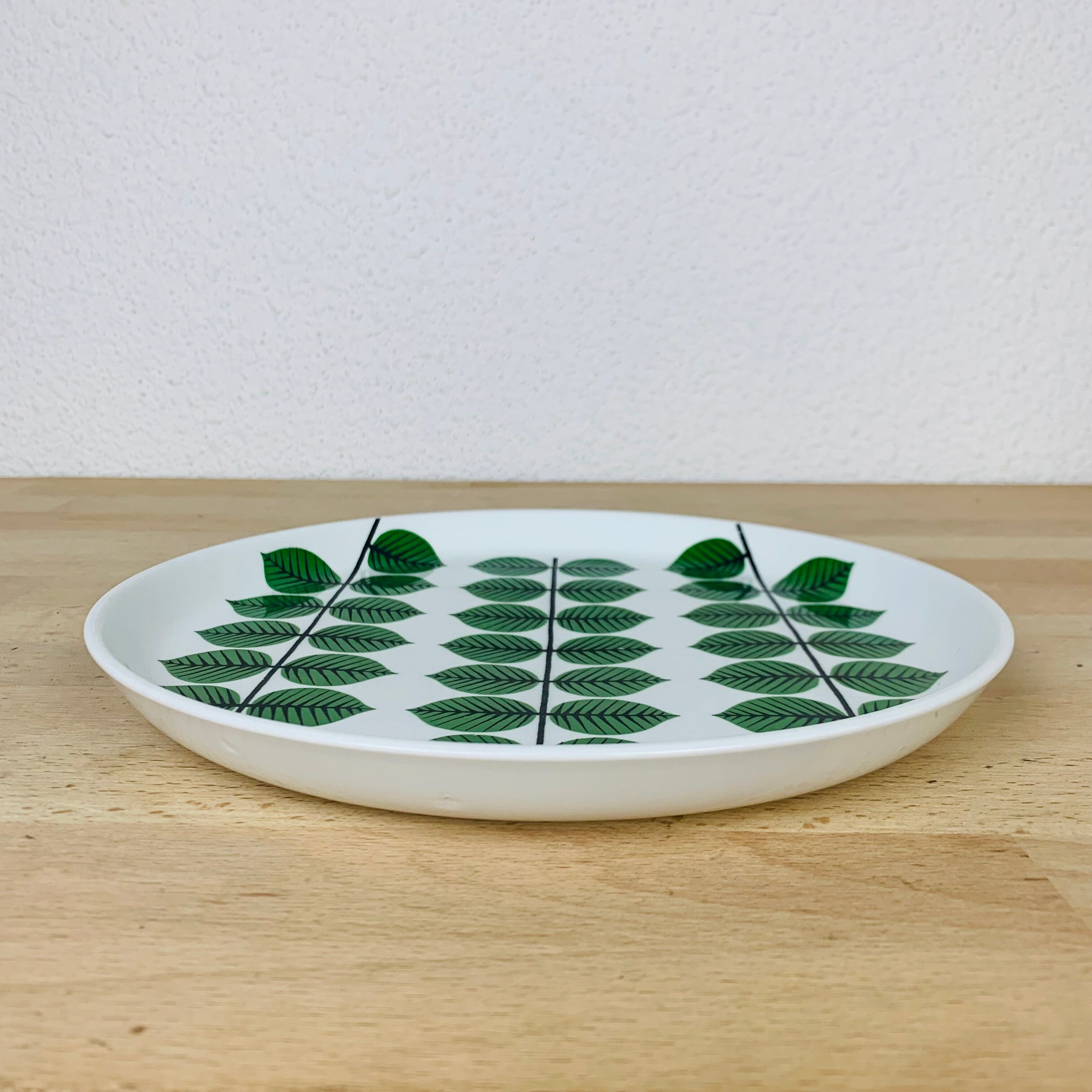 Bersa dish by Stig Lindberg for Gustavsberg