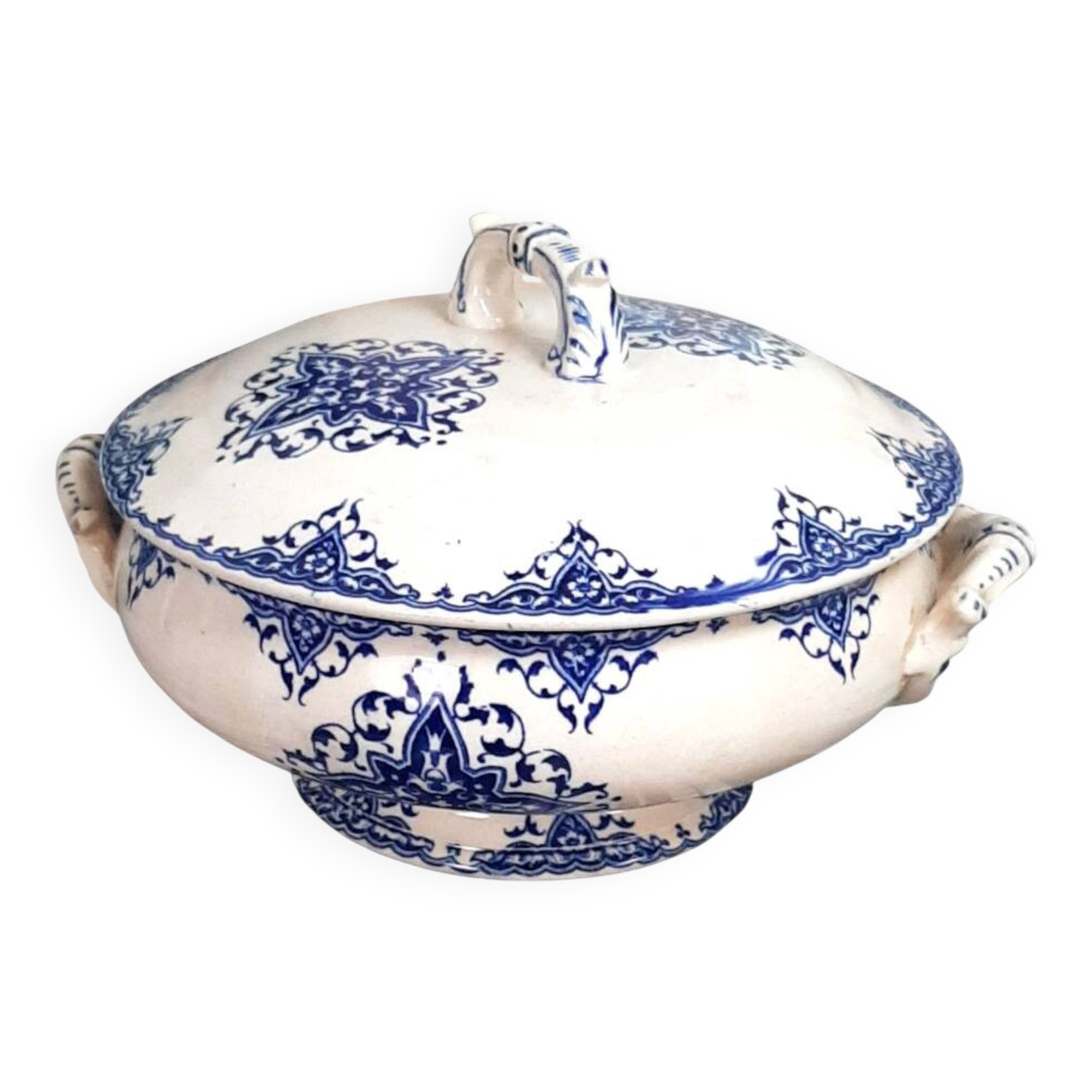 Ironstone soup tureen from the 19th century.