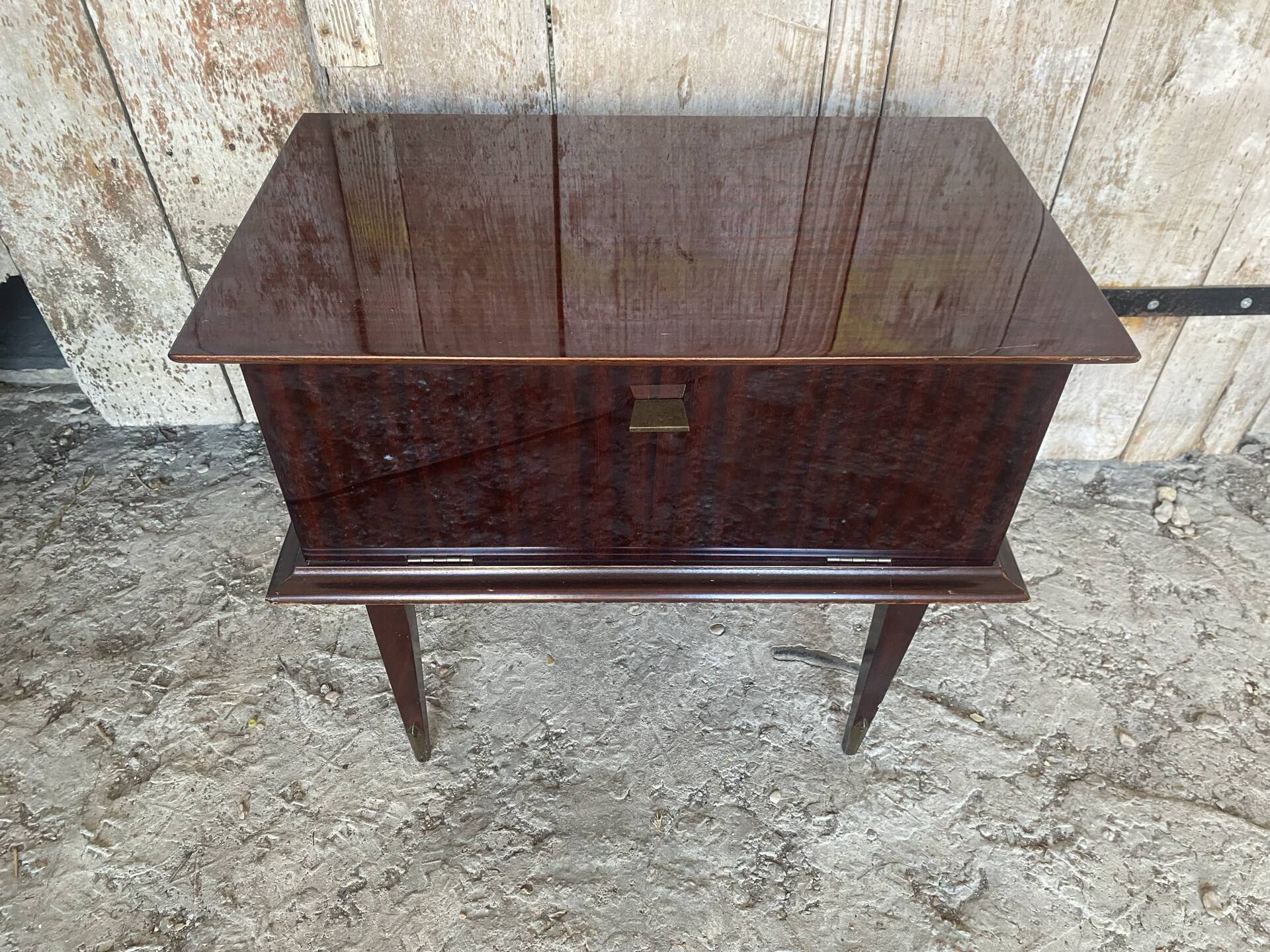 Vintage 1950s-60s Mahogany Veneer Wood Nightstand