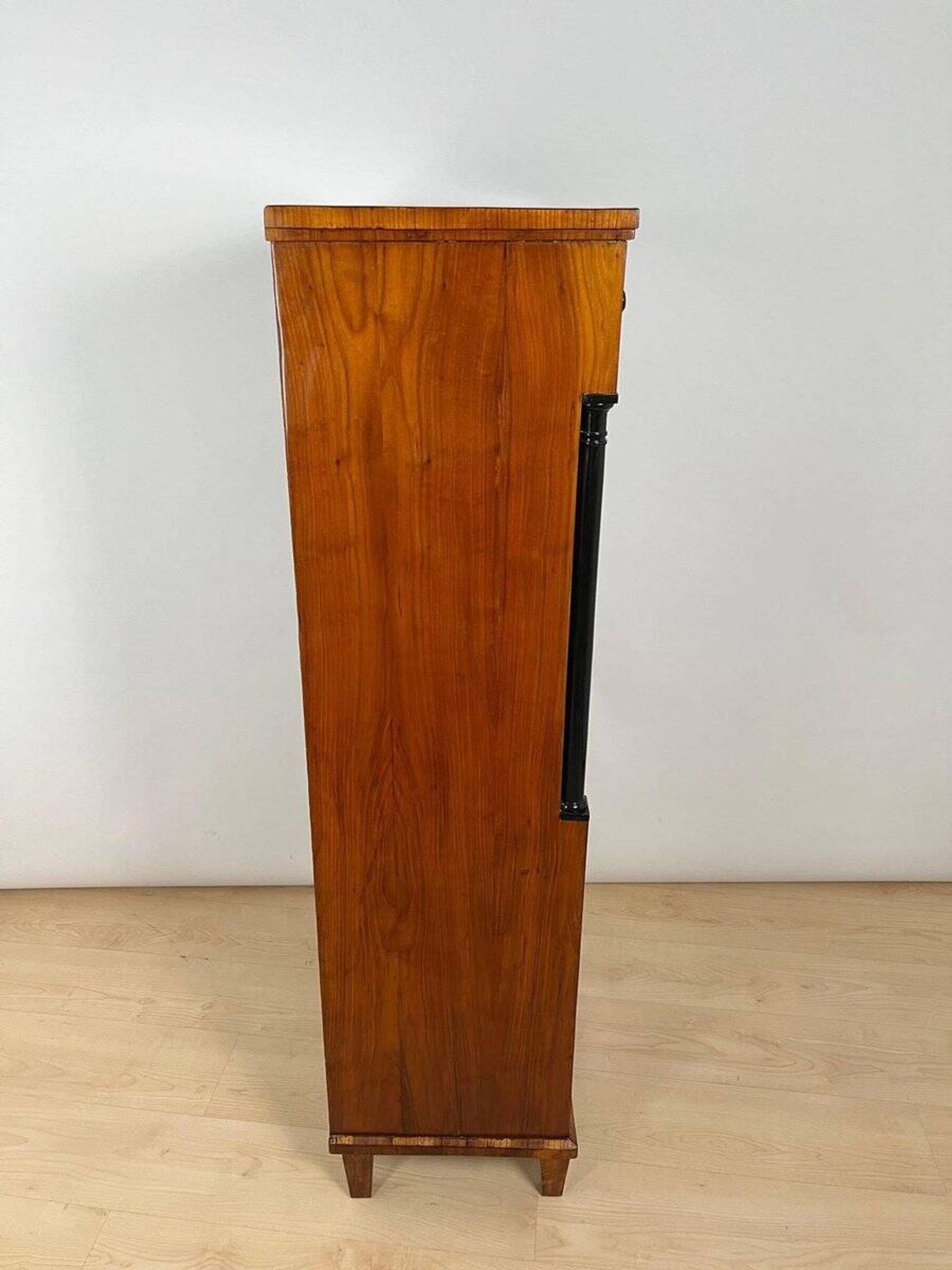 Biedermeier Chiffonier in Cherry Veneer, South Germany, 1830s