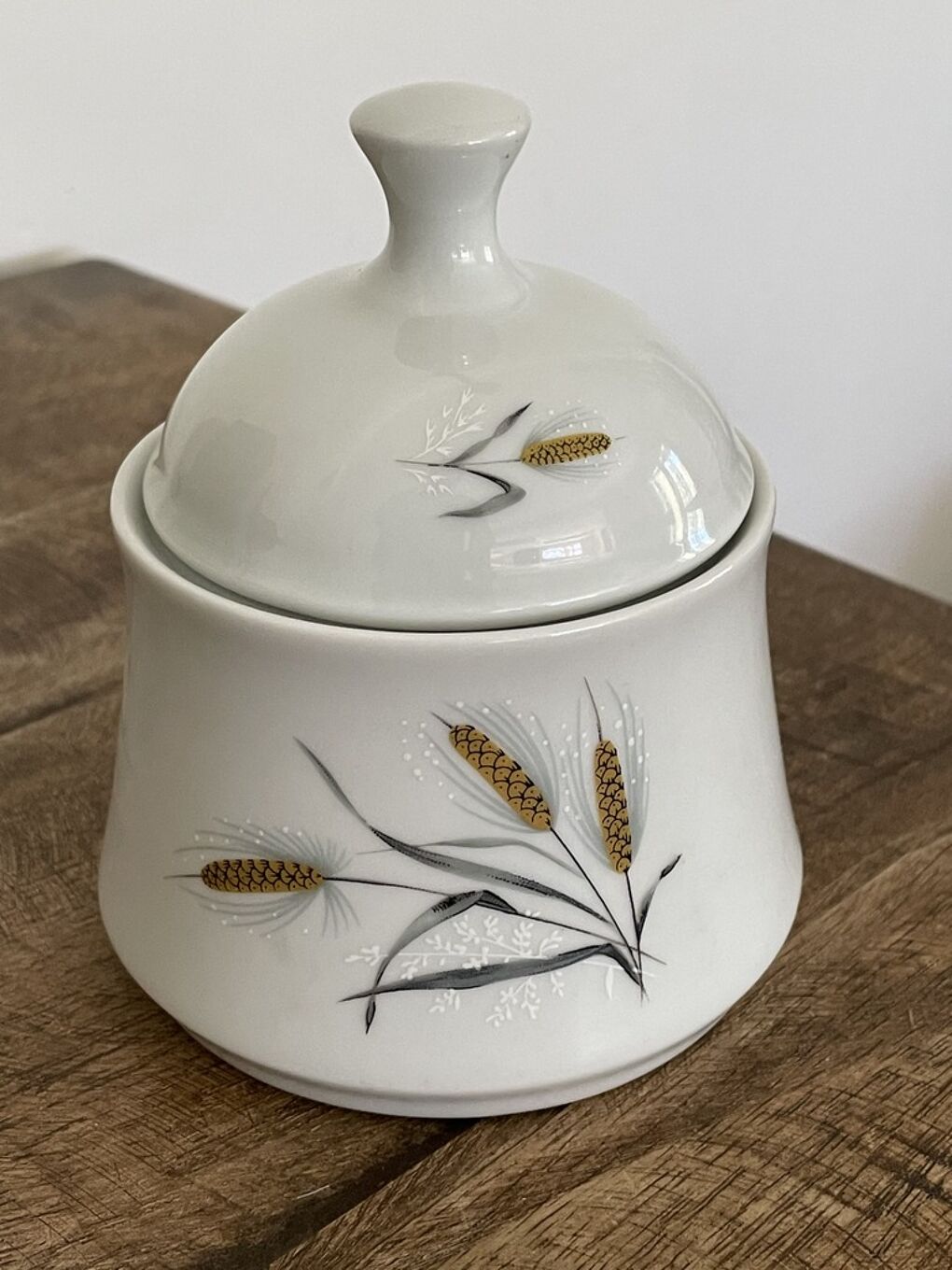 Pot en porcelaine d cor de roseaux Selency Pot en porcelaine d cor de roseaux Selency