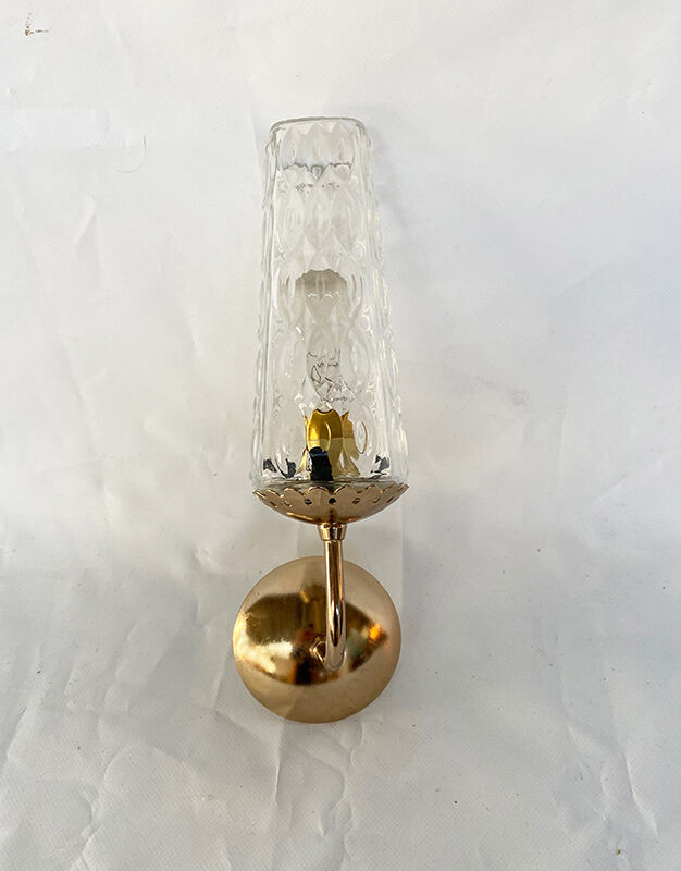 Golden wall lamp
