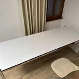 USM Haller desk in pearl grey laminate