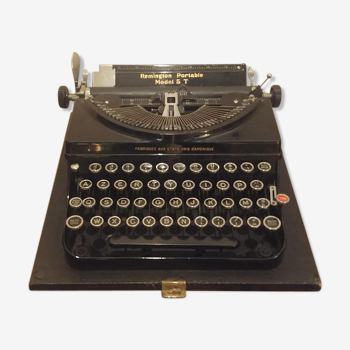 Machine à écrire Remington Portable Model 5T