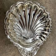 Silver shell dish