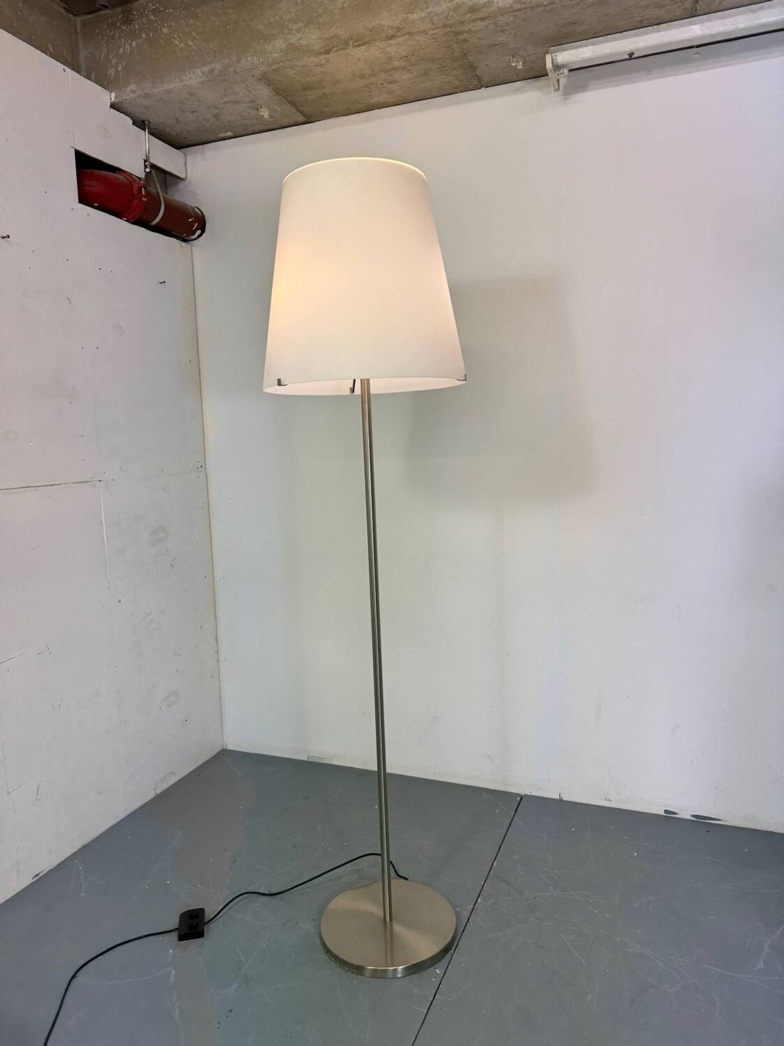 Fontana Arte floor lamp, Italian modernist from the mid-century, 1950s.