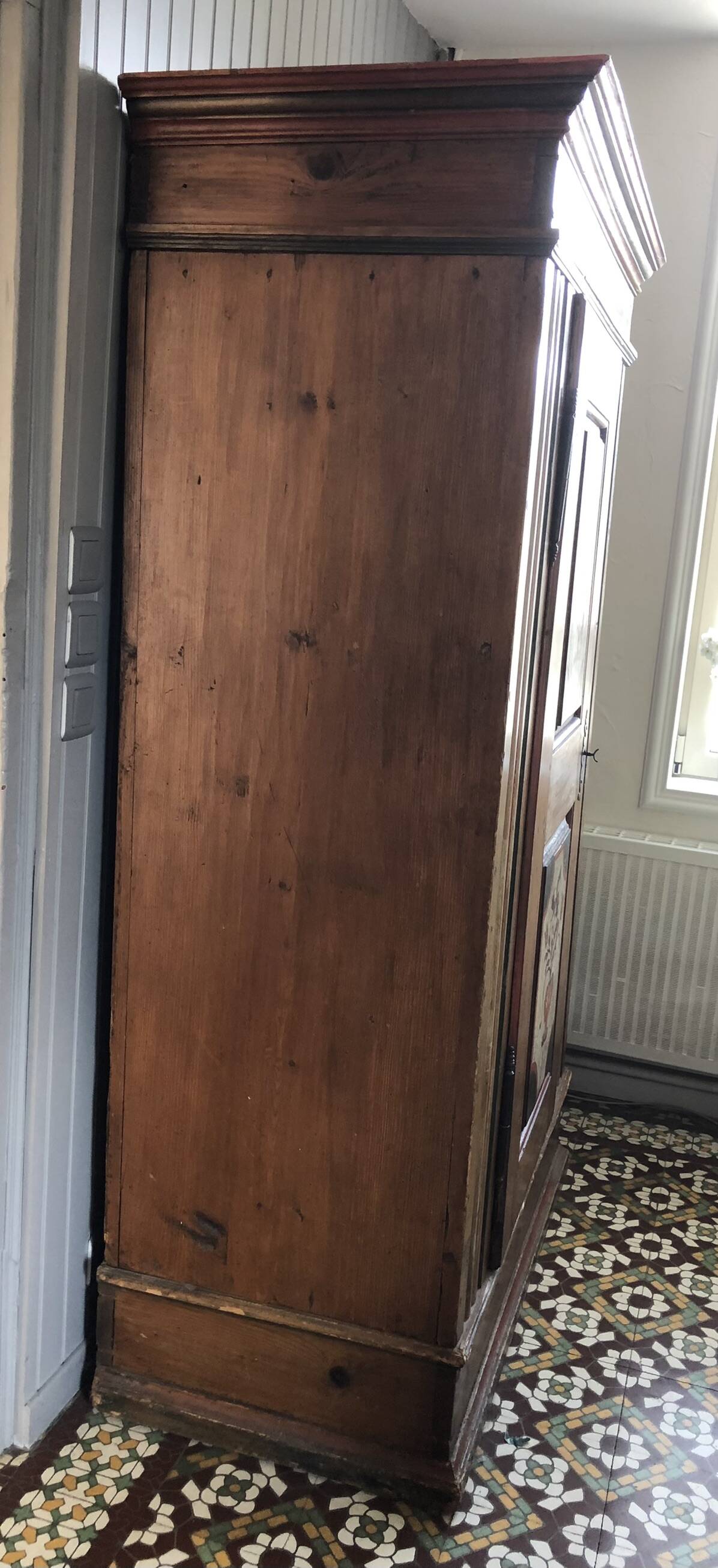 Alsatian polychrome furniture cabinet 1757