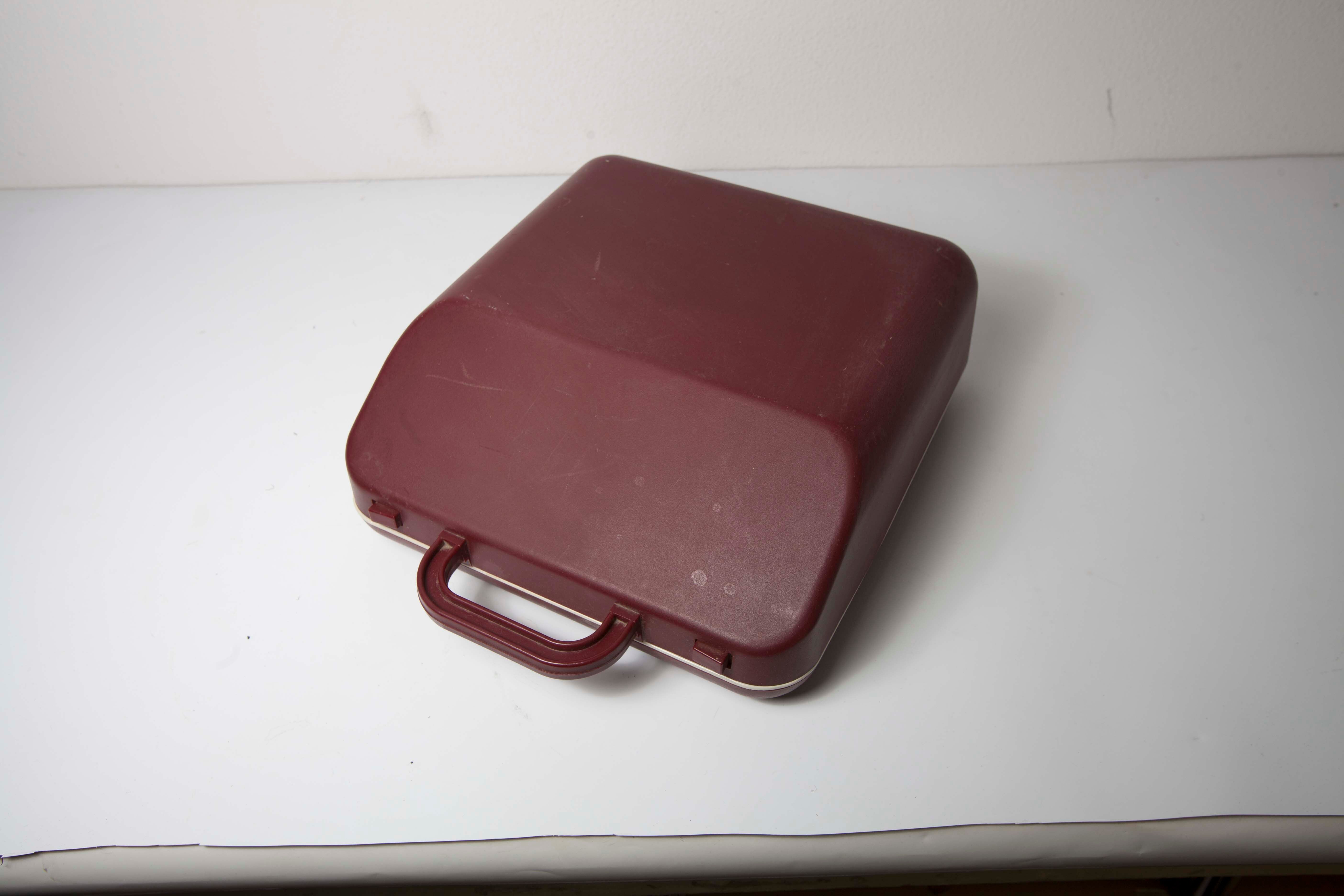 Sheidegger typewriter President by Olivetti