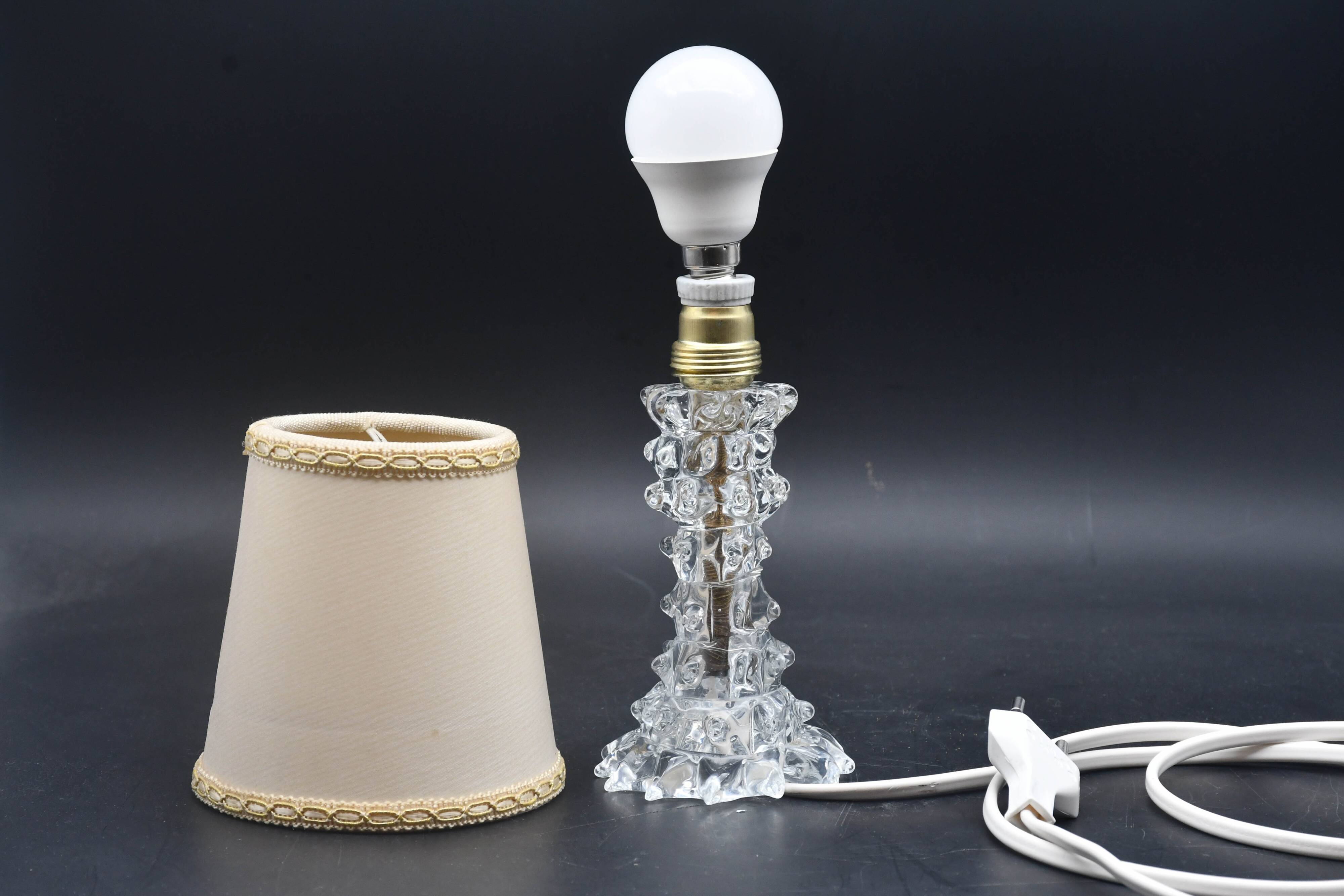 Lampe de table charmante en vase en verre de Murano Rostrato pour Barovier & Toso, années 1940.