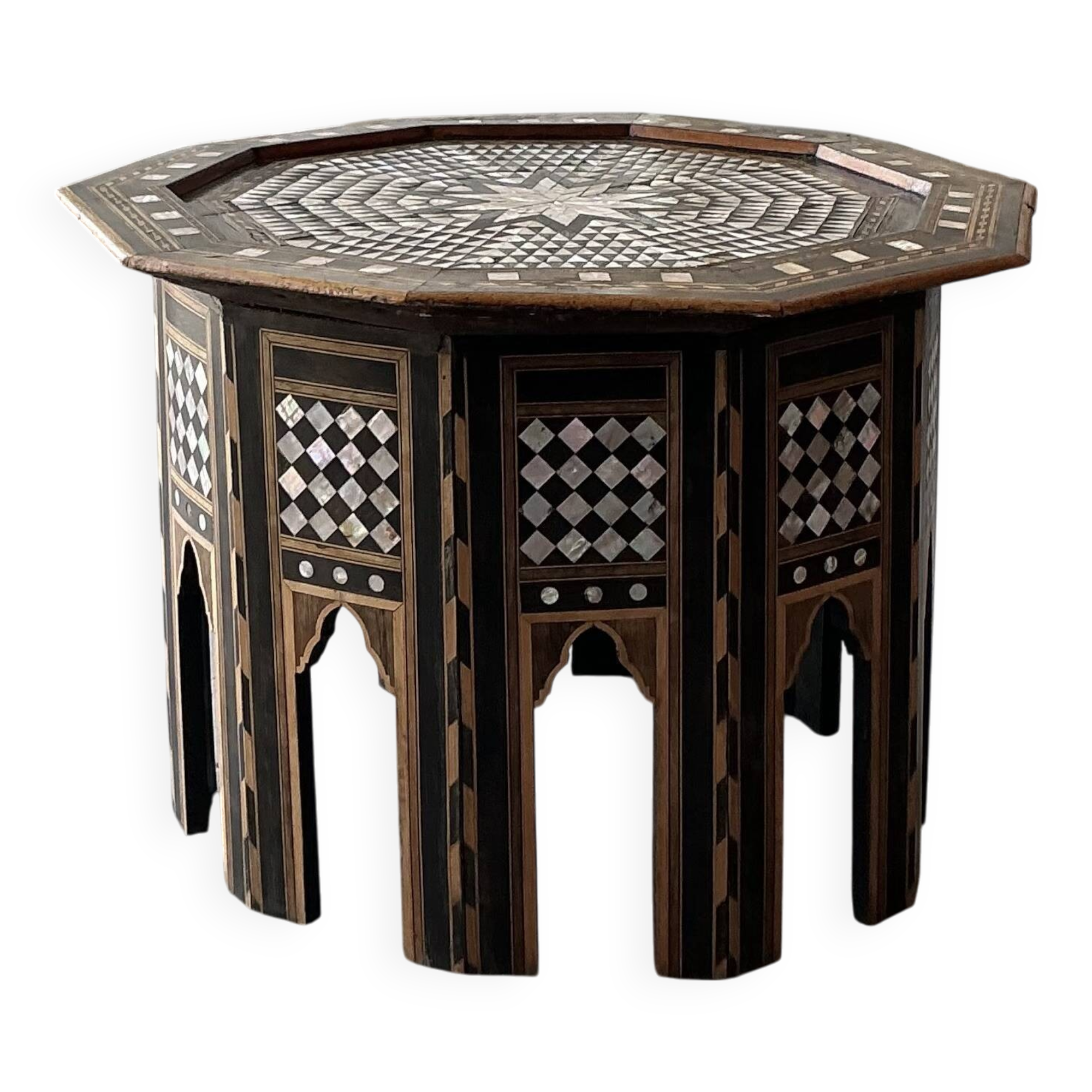 Grand guéridon ottoman en ébène et nacre XIXeme