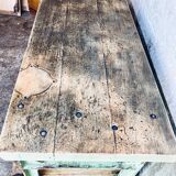 Workbench chocolate mint