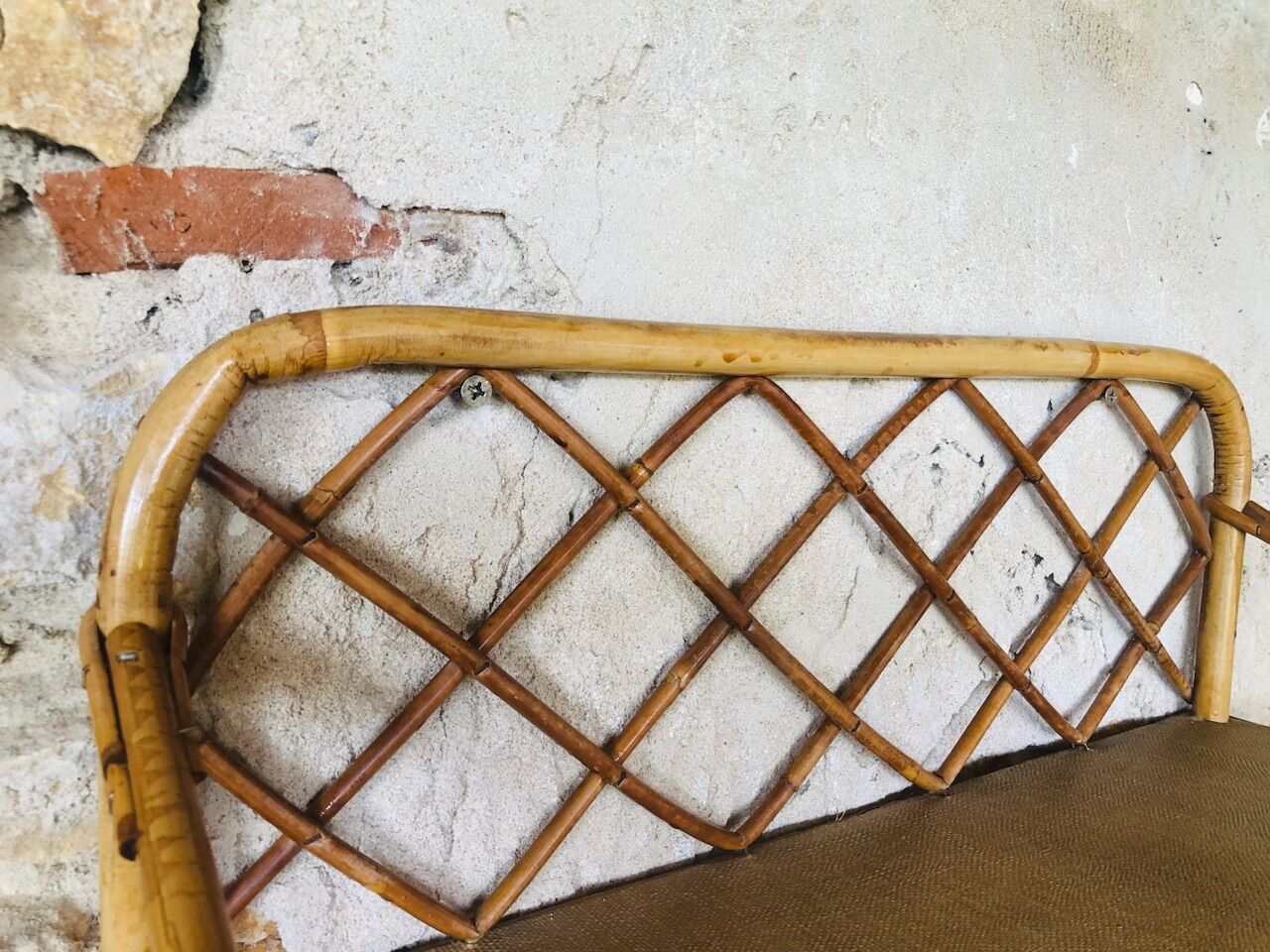 Vintage rattan wall shelf with storage, Circa 60