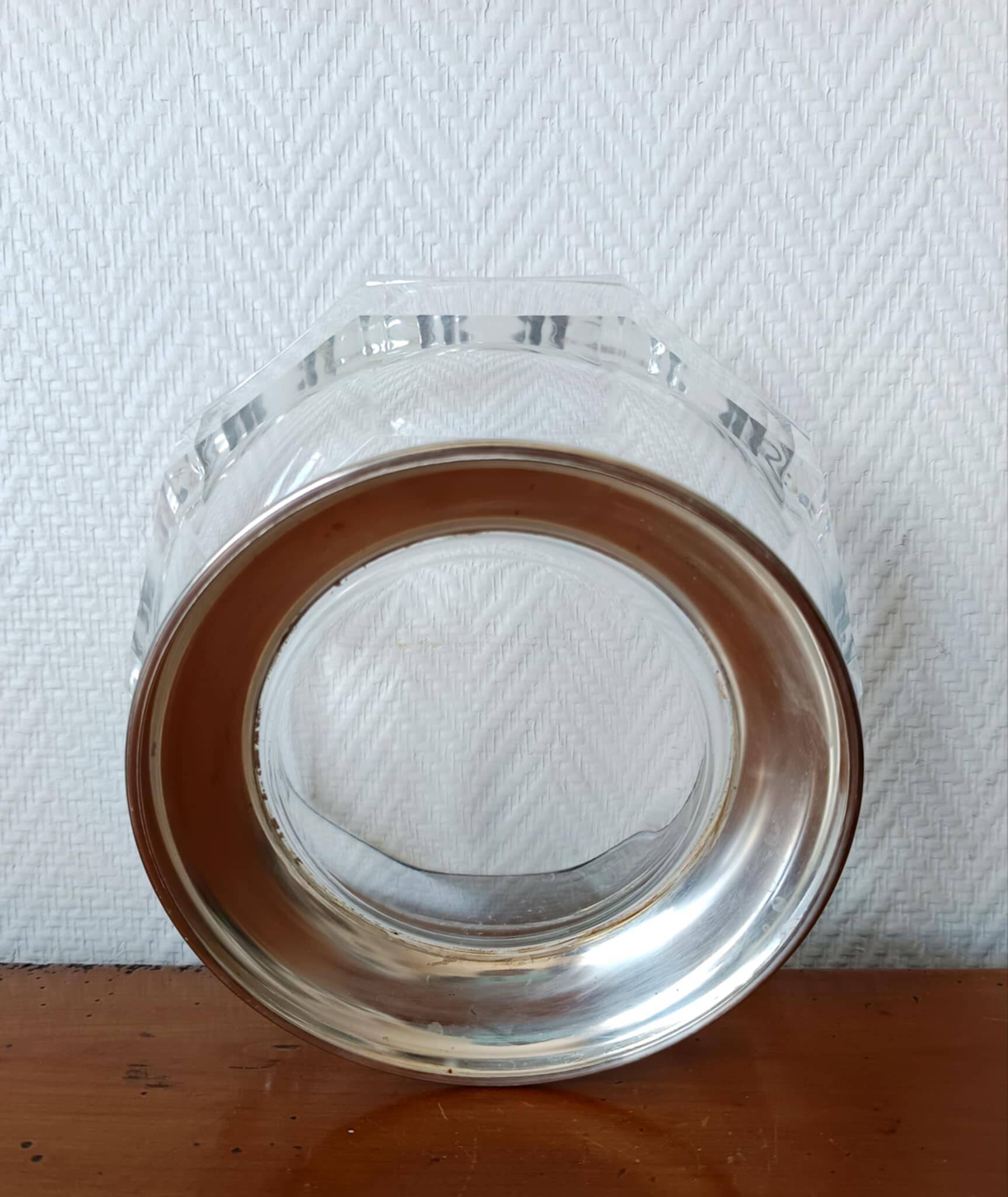 Art Deco cup with silver metal sides