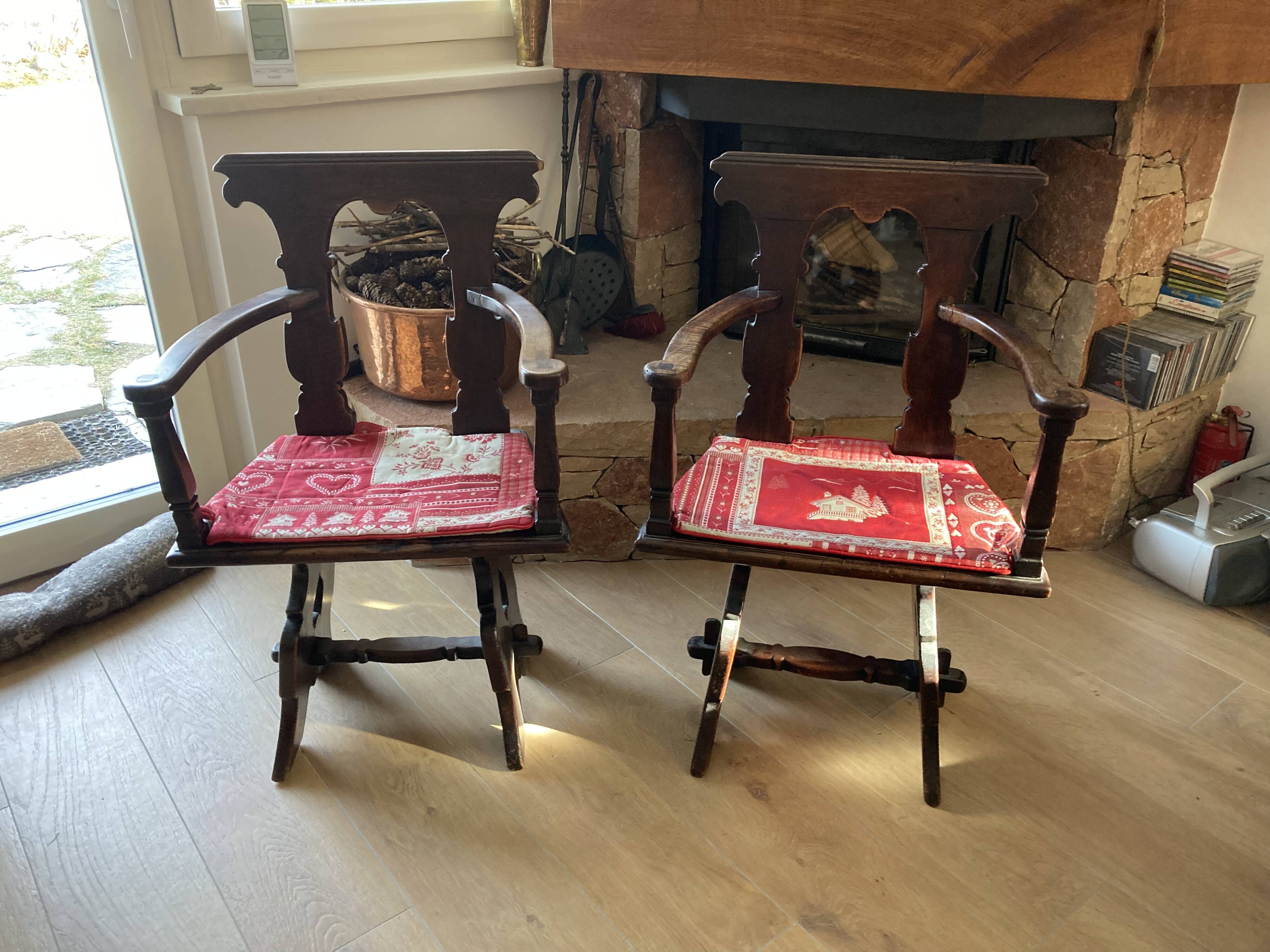 Pair of carved solid wood Dolomites armchairs