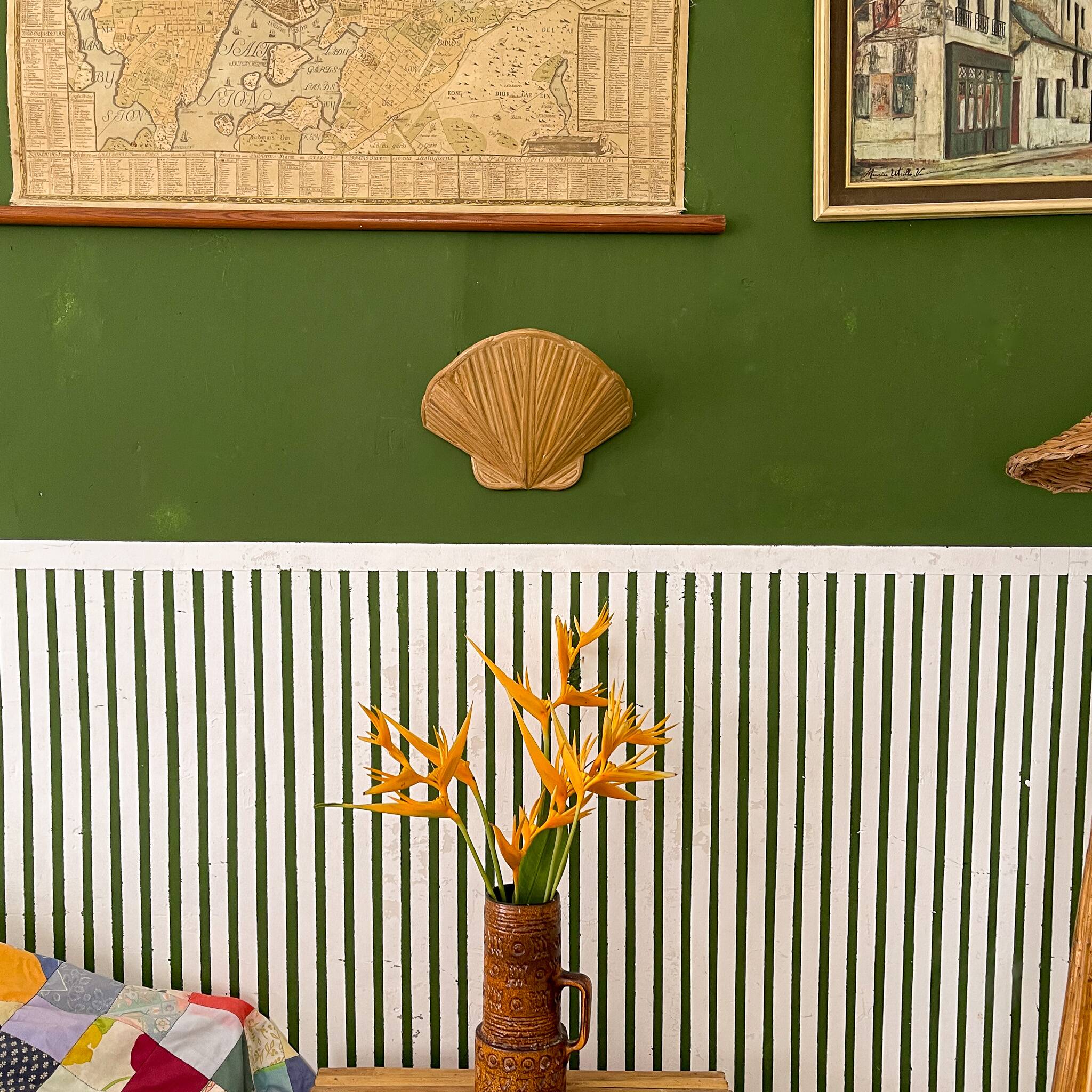 Lampe murale moderne du milieu du siècle Clam Shell Pencil Reed