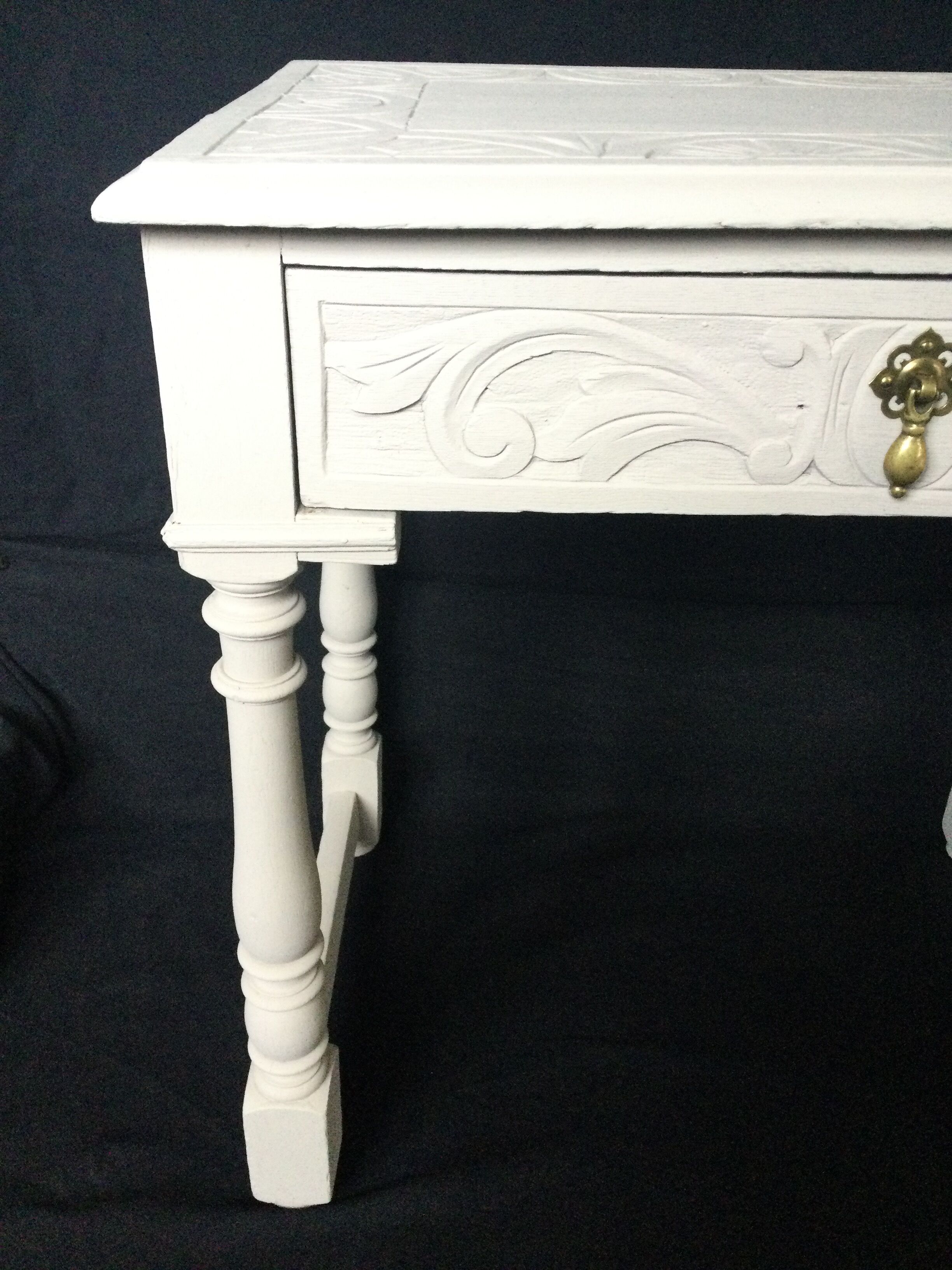 Bureau peint