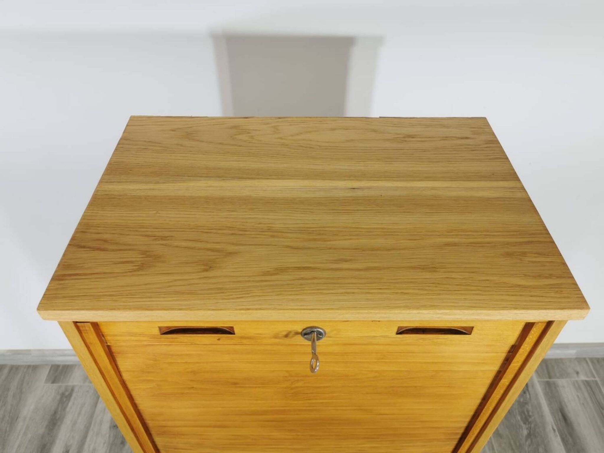 Armoire de bureau années 1940