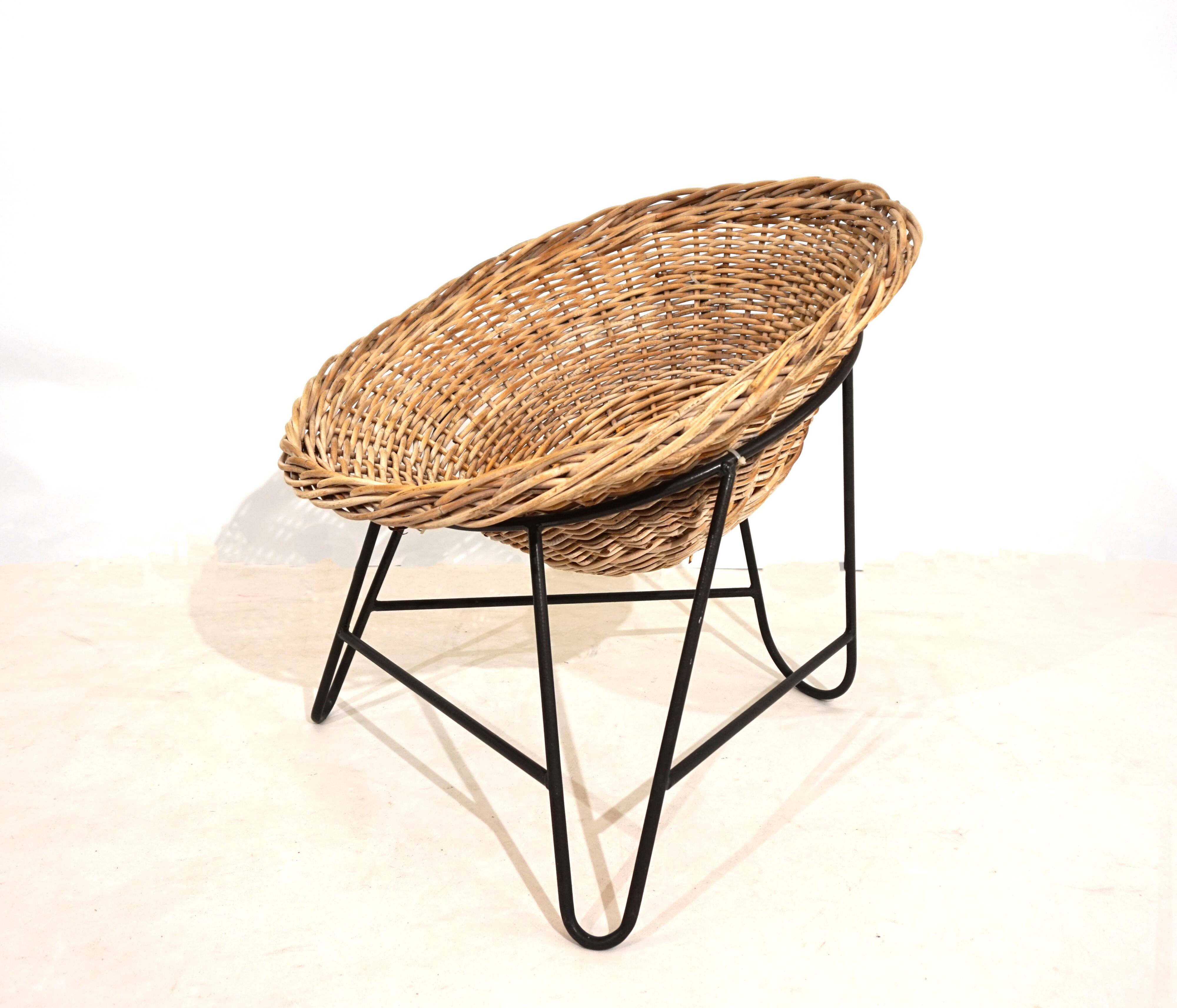 Set of 2 wicker pod chairs from the 60s