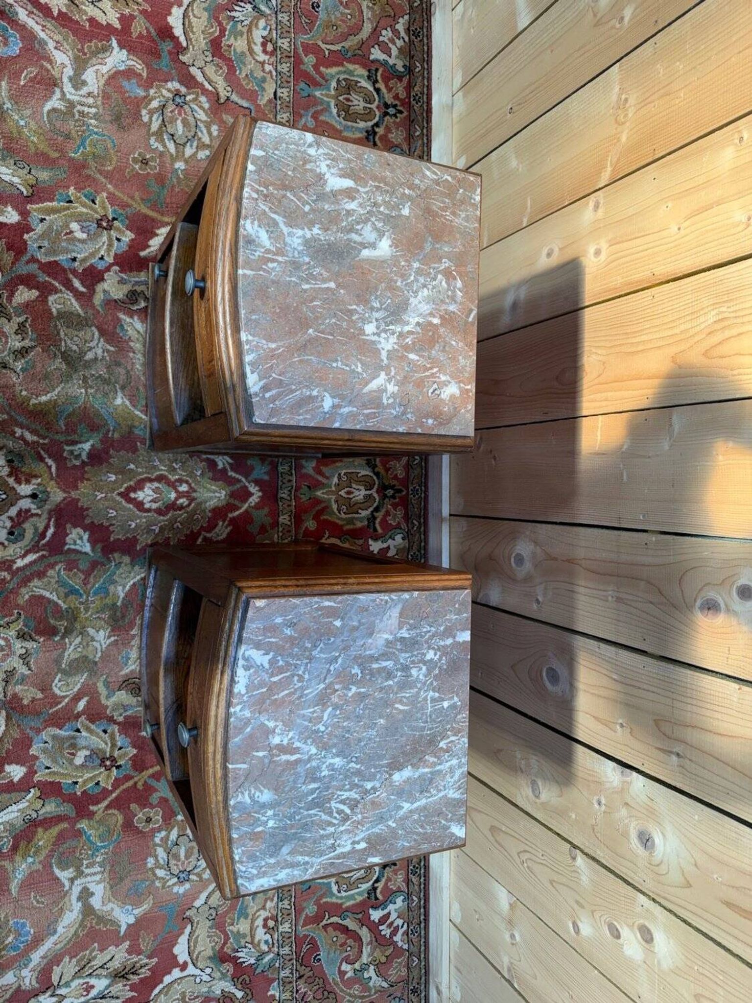Pair of bedside tables – Art Deco period – Solid oak and marble