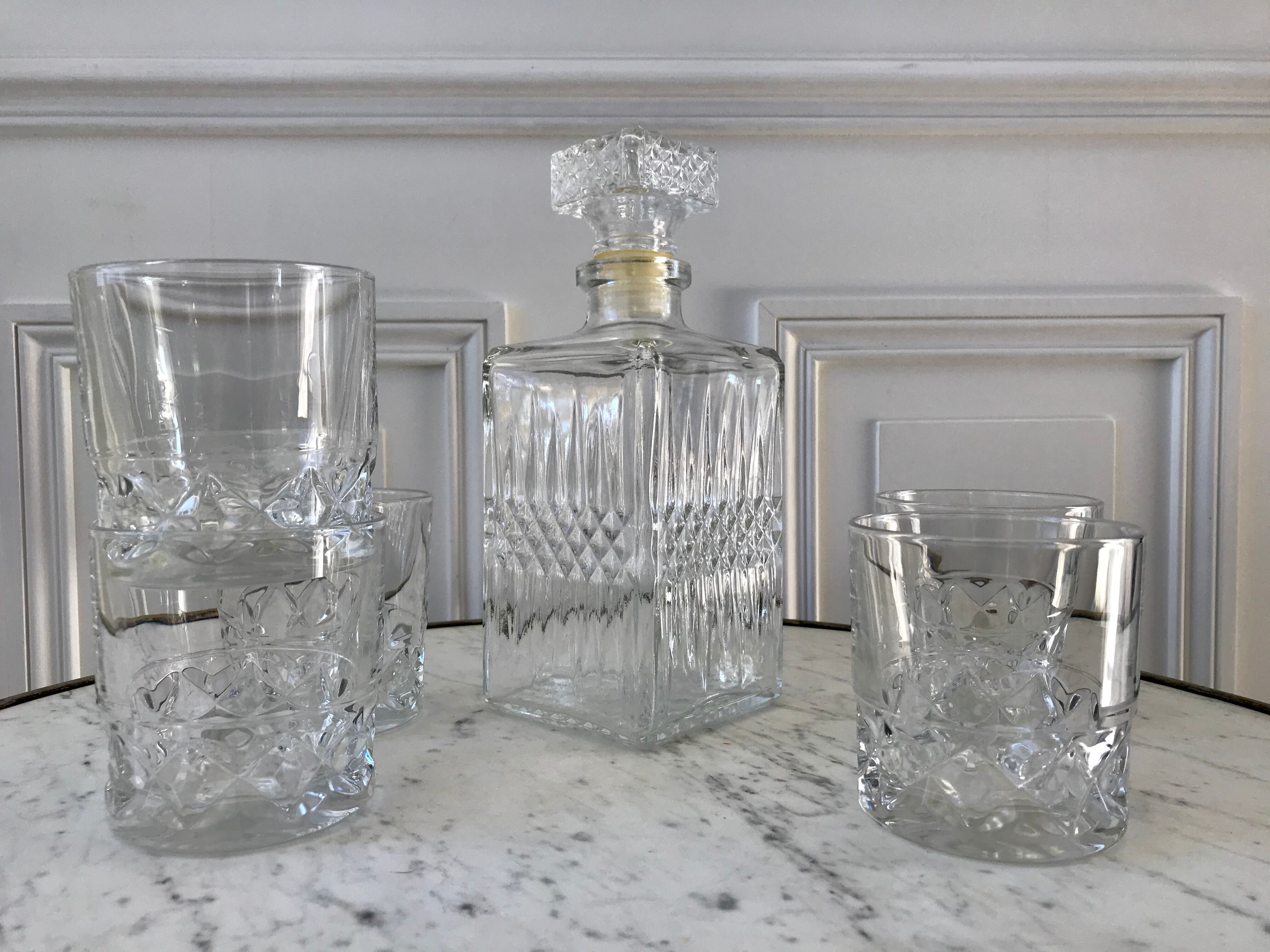 Set of a decanter and 5 whiskey glasses 70s