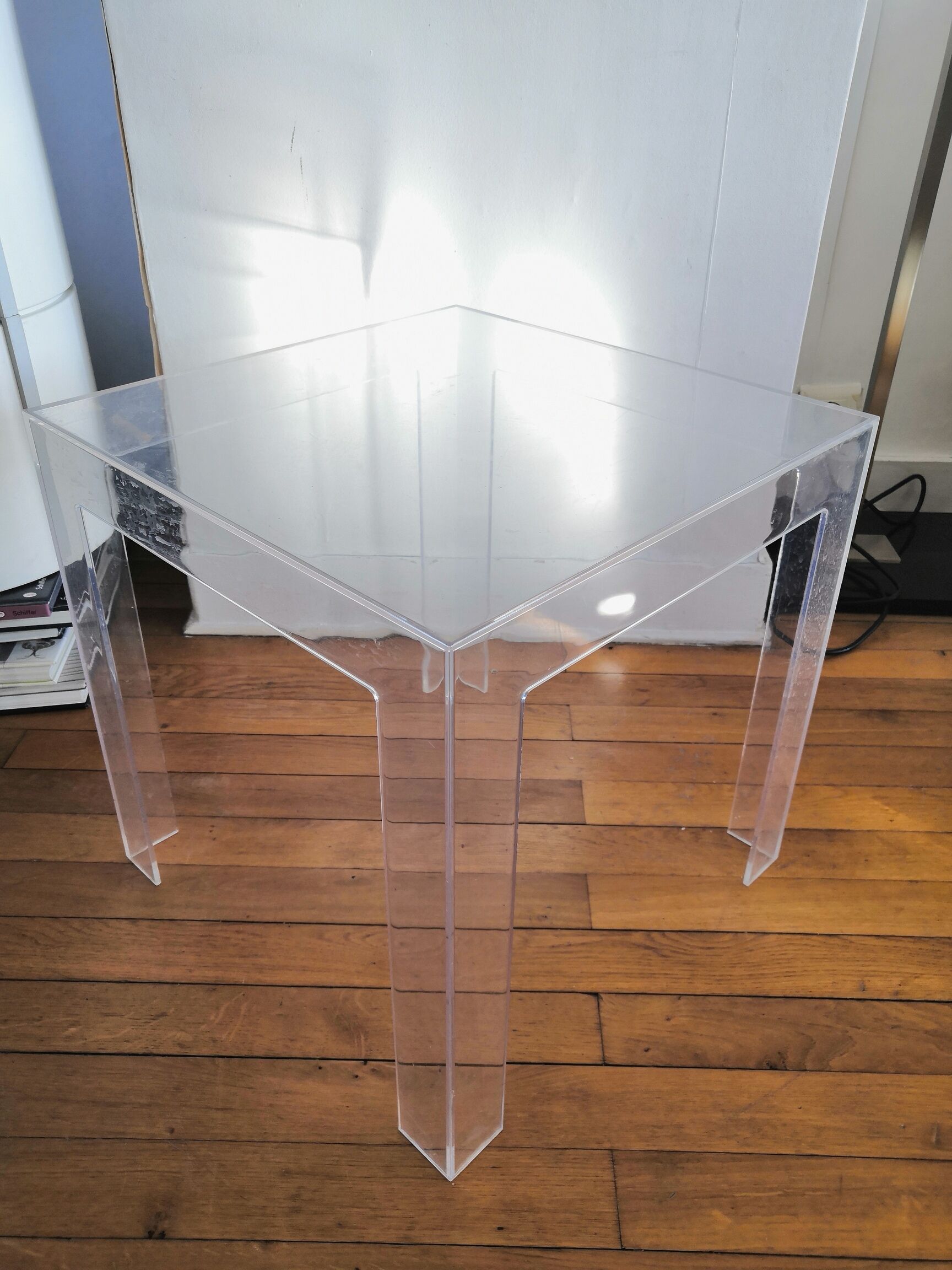 Coffee table Jolly de Kartell design Paolo Rizzatto