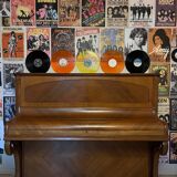 Upright piano