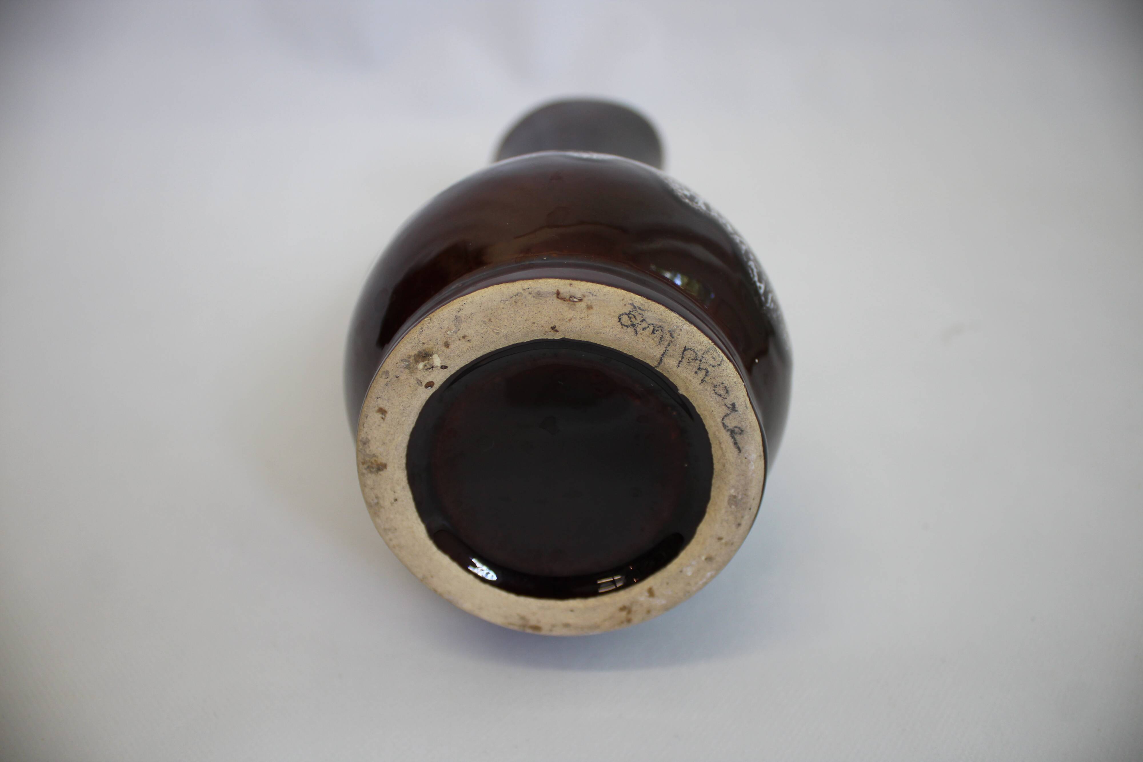 Vallauris vase tones purple and chocolate