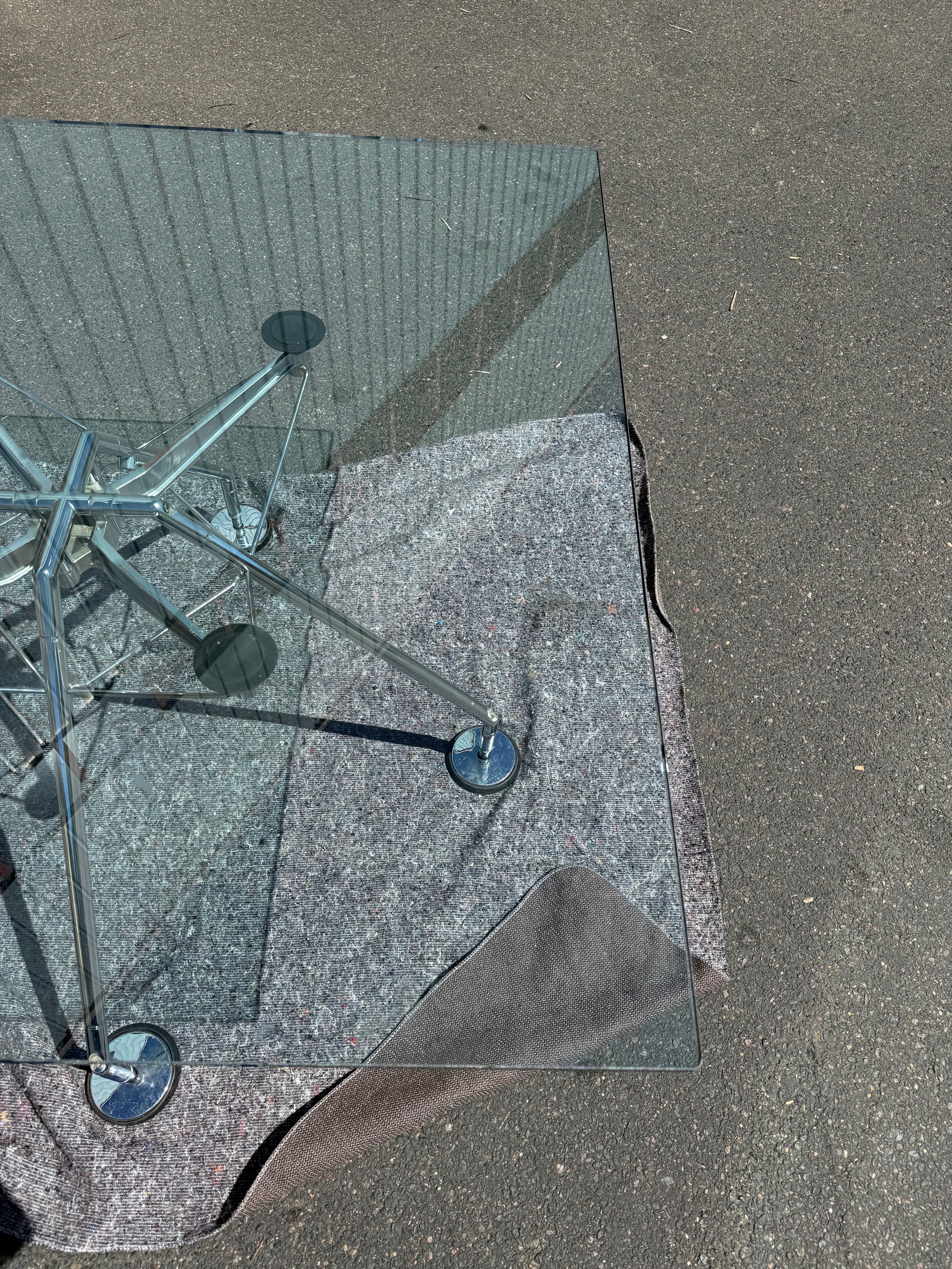 Table Nomos Norman Foster 120cm