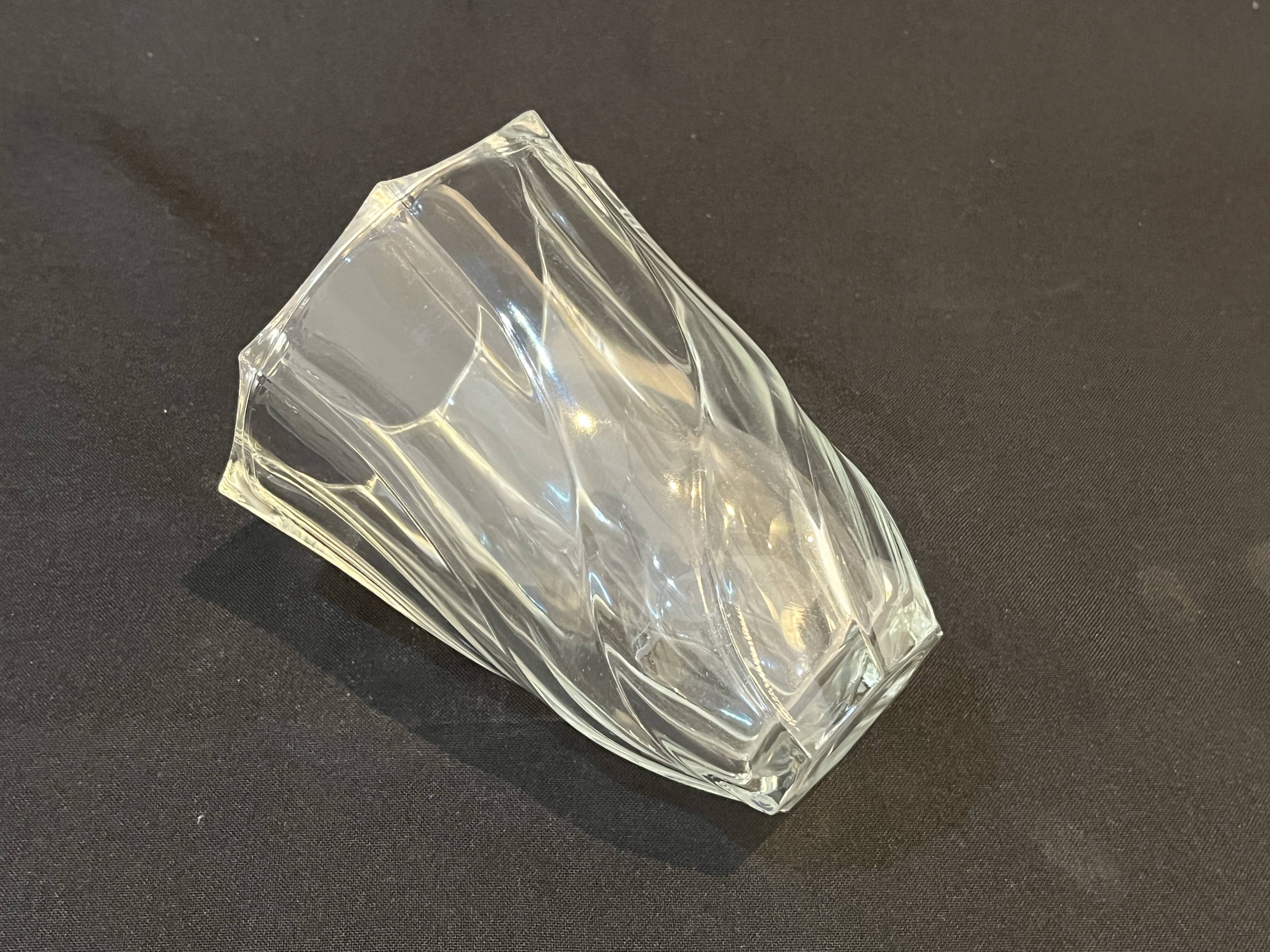 Luminarc vase in transparent glass swirl from the Arques glassworks 1970