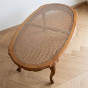 Cherry wood coffee table in Louis XV style  
Glass top  
Dimensions: 115*63 cm