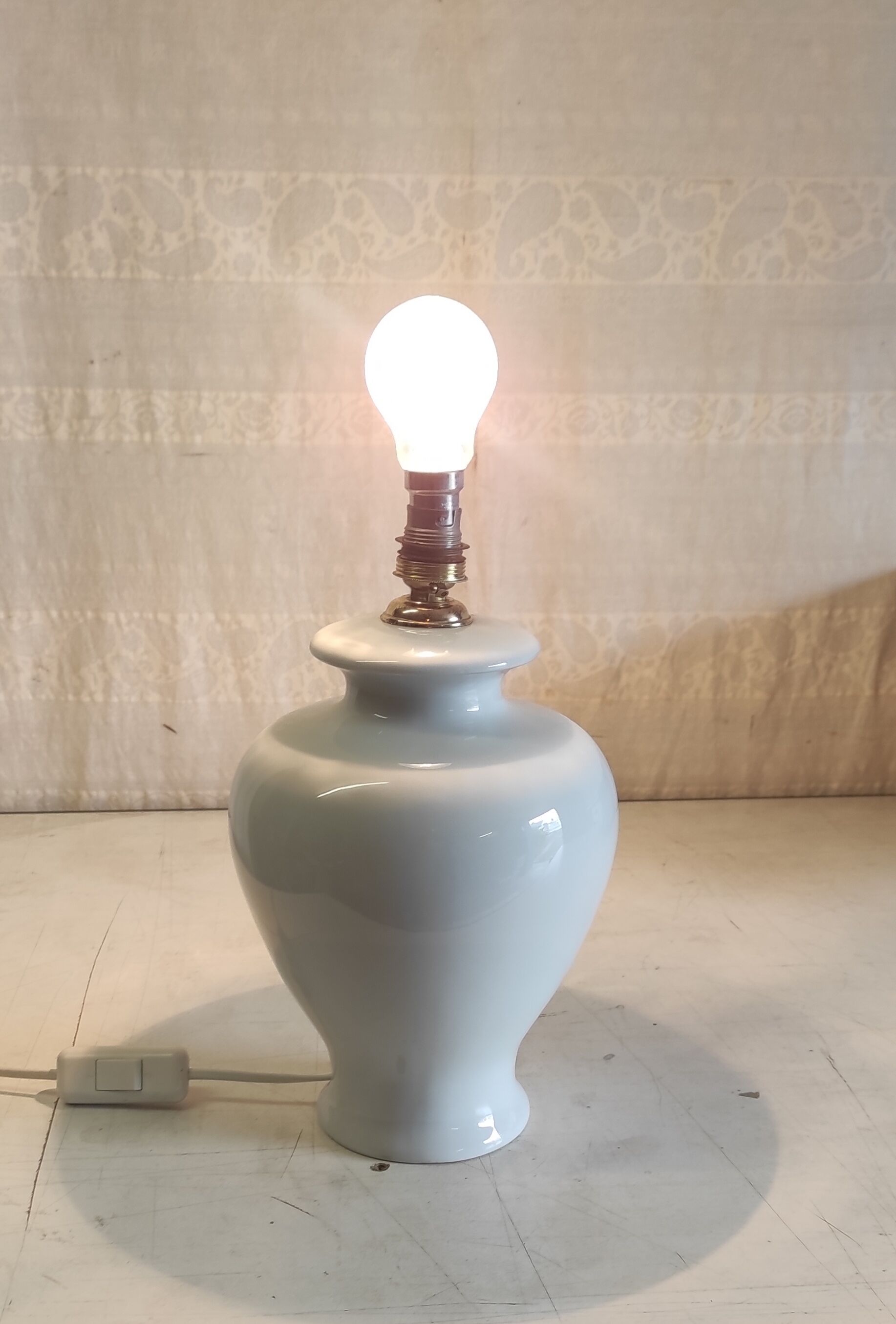 Lamp base in Limoges porcelain - mid 20th century