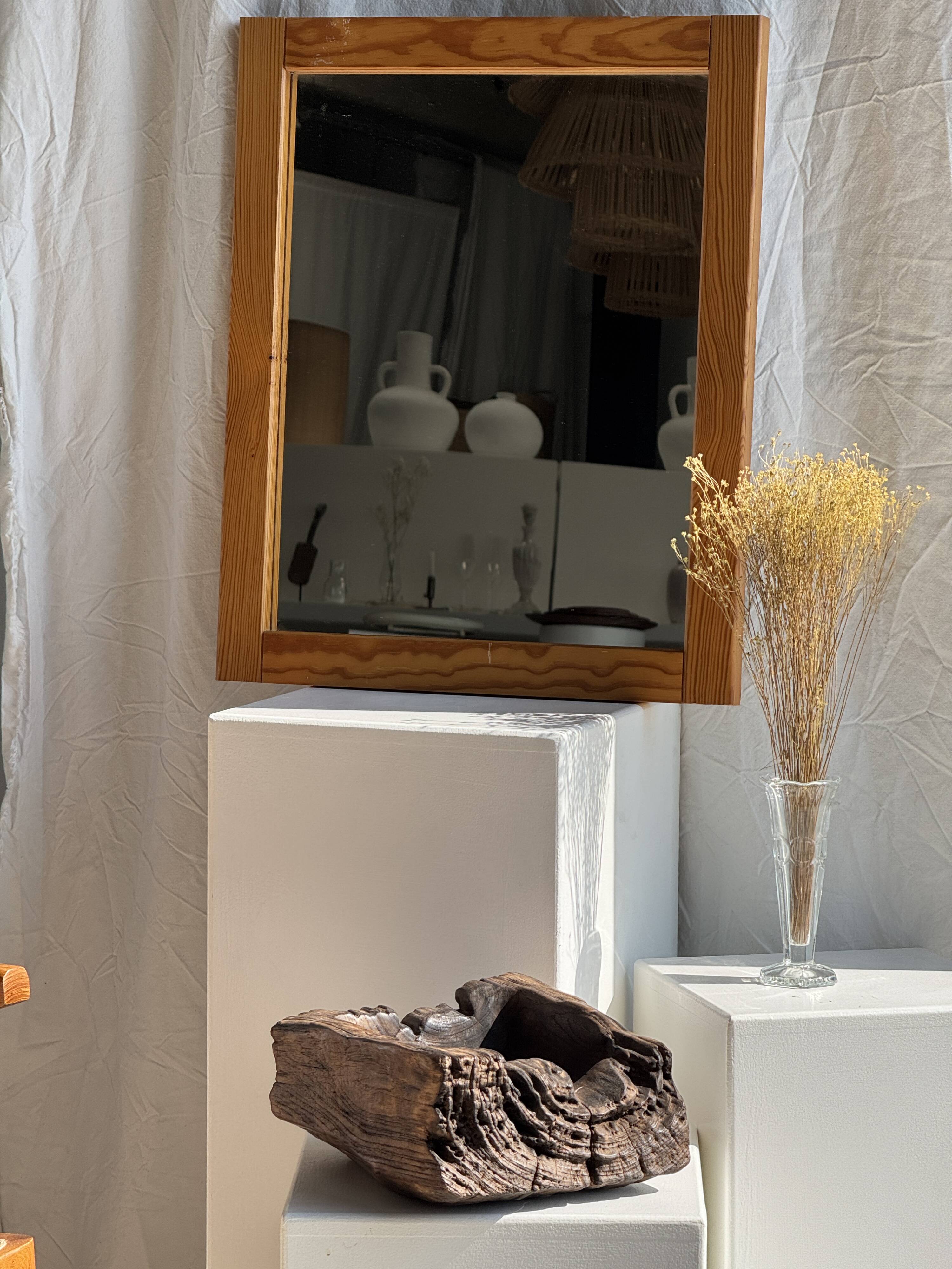 Small rectangular pine mirror 55x45