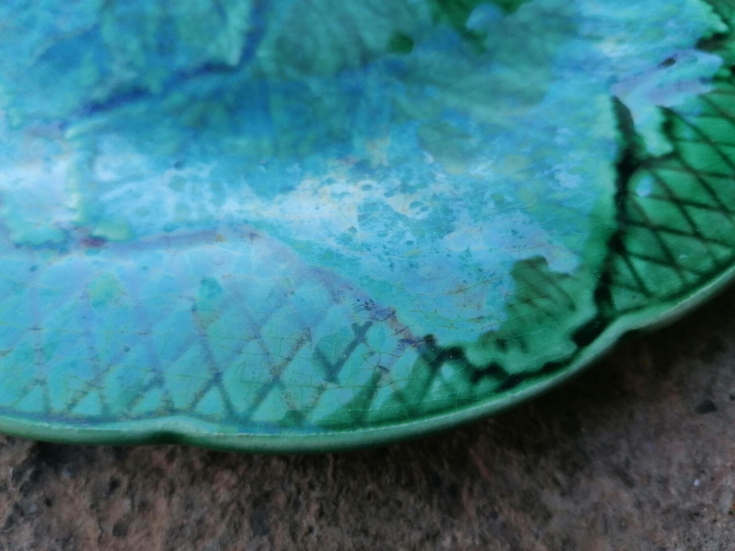 Gien vine leaf dessert plate in Vintage barbotine.