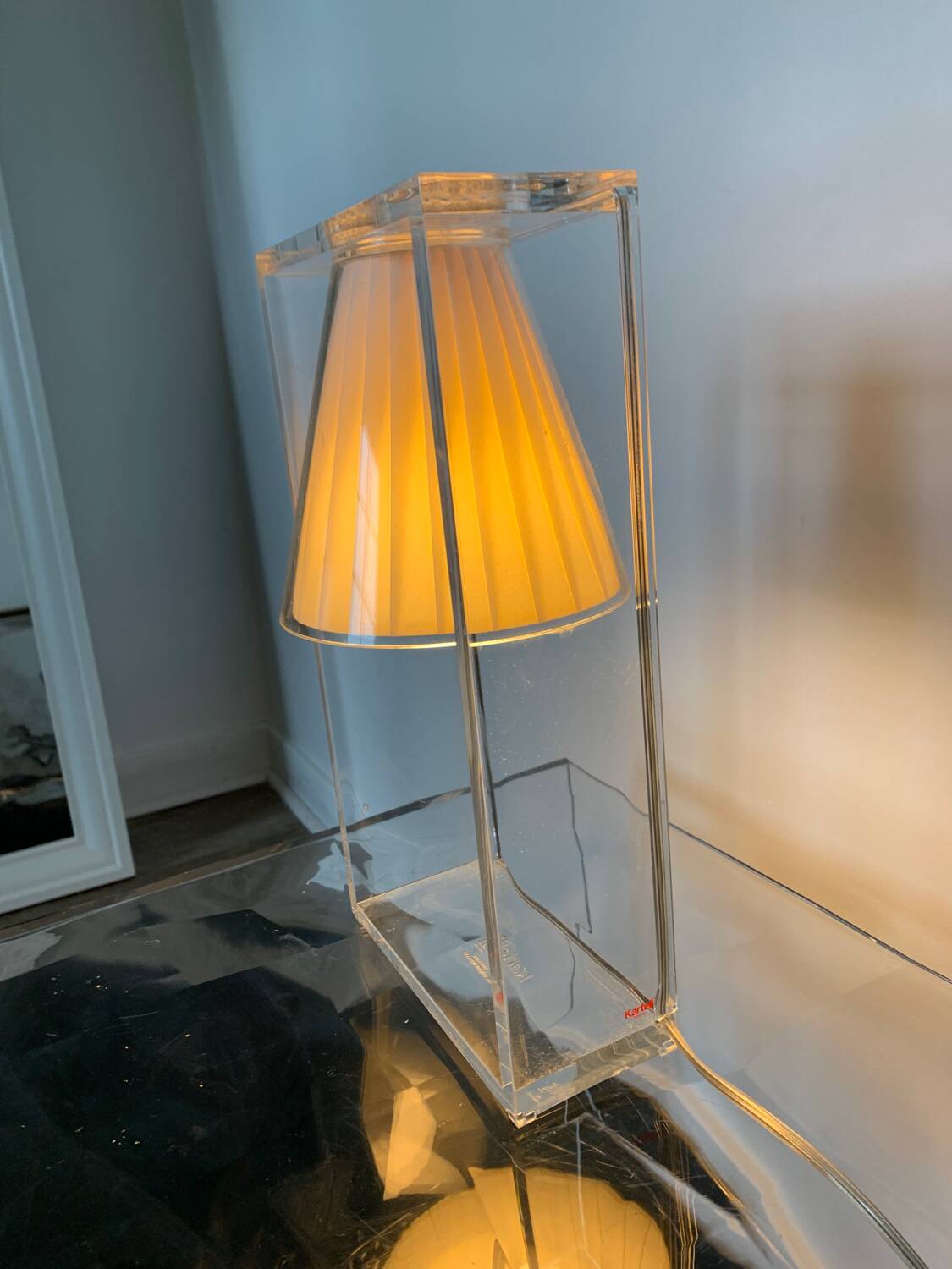 Light air karetll table lamp